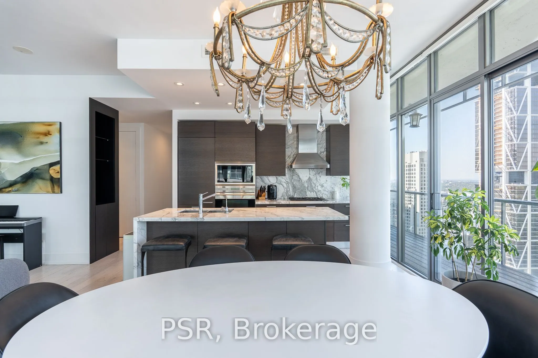 33 Charles Street E #4505