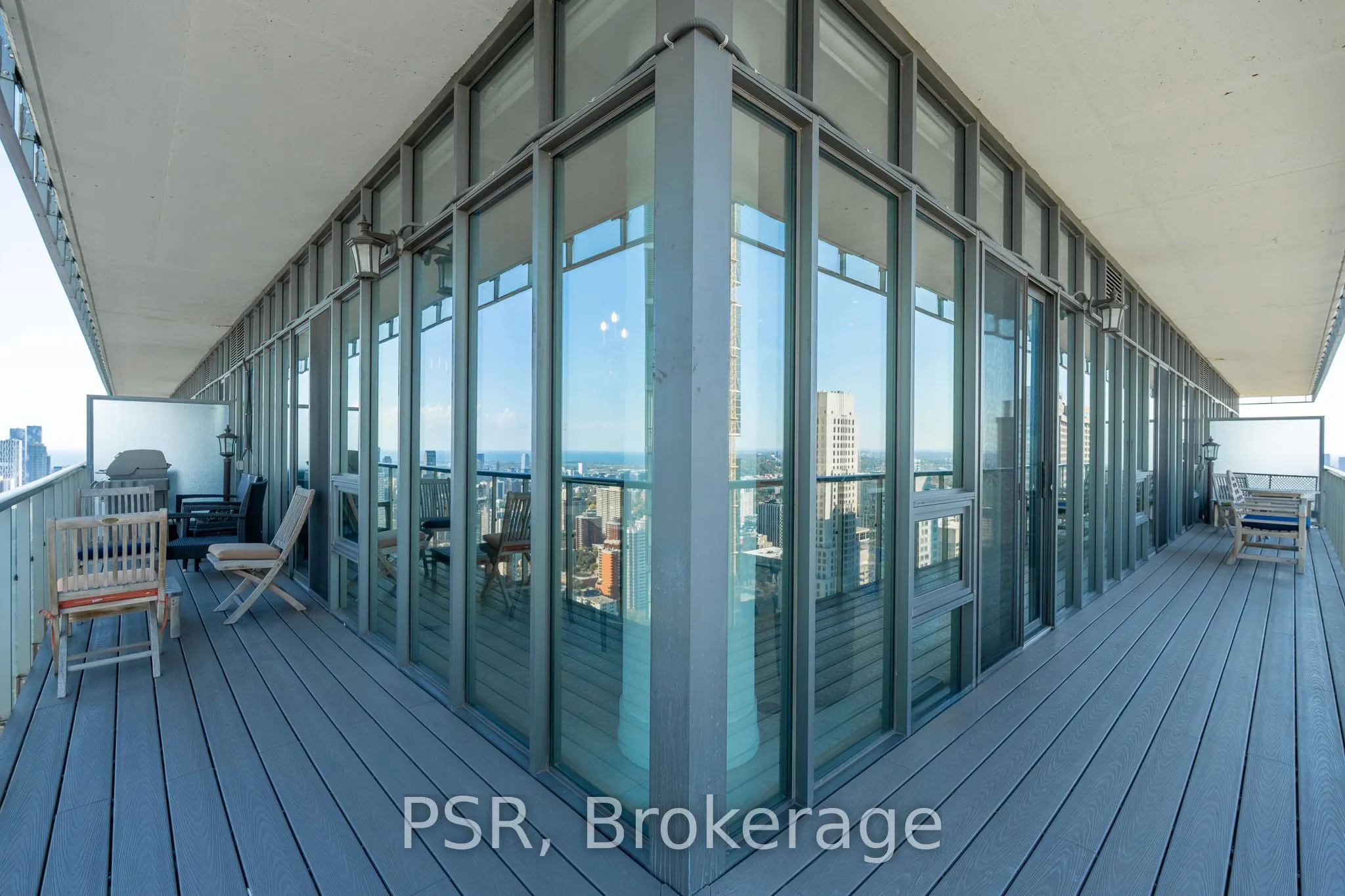 33 Charles Street E #4505