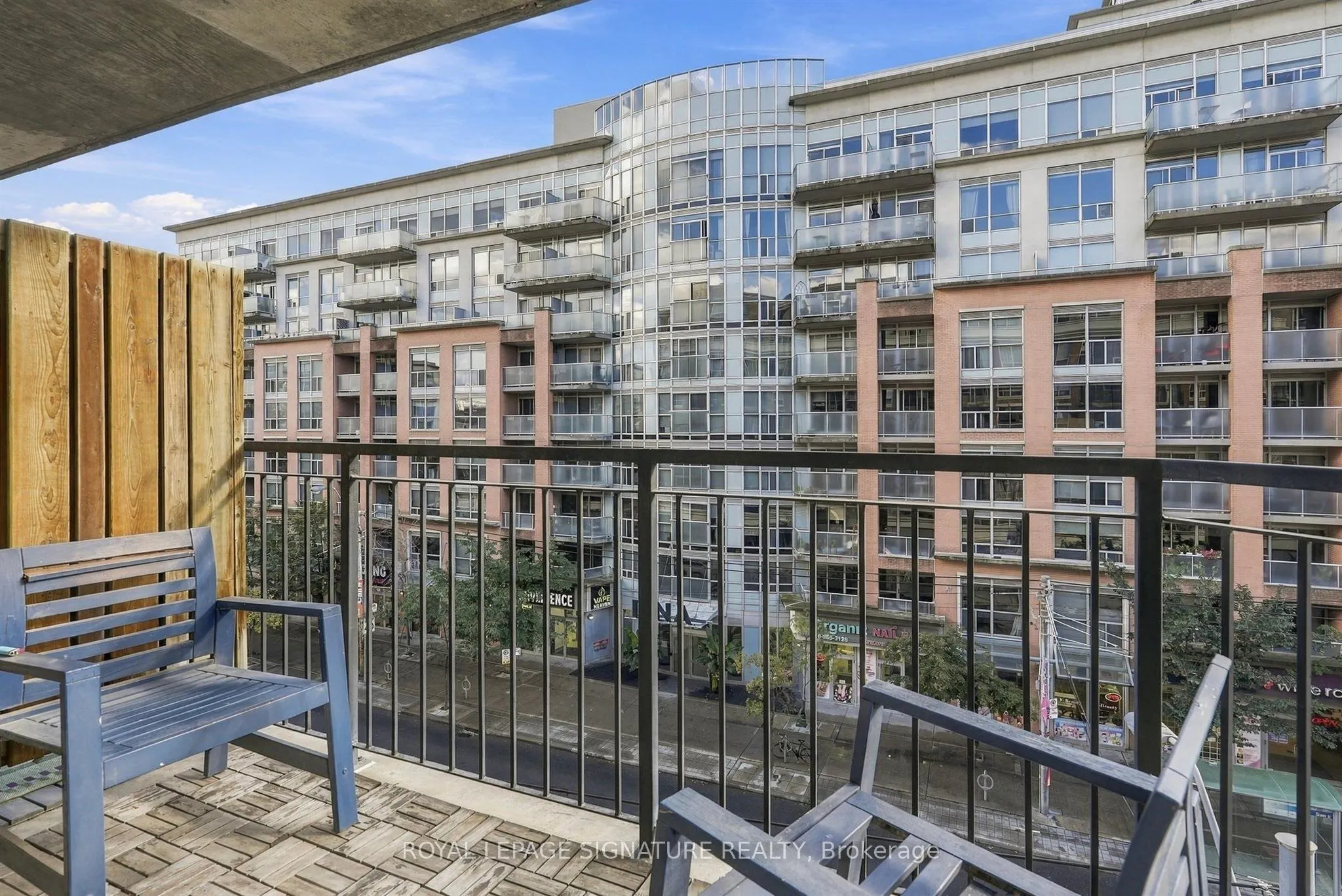 1000 King Street W #513
