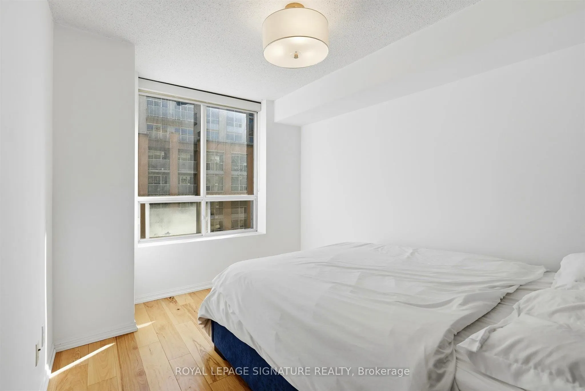 1000 King Street W #513