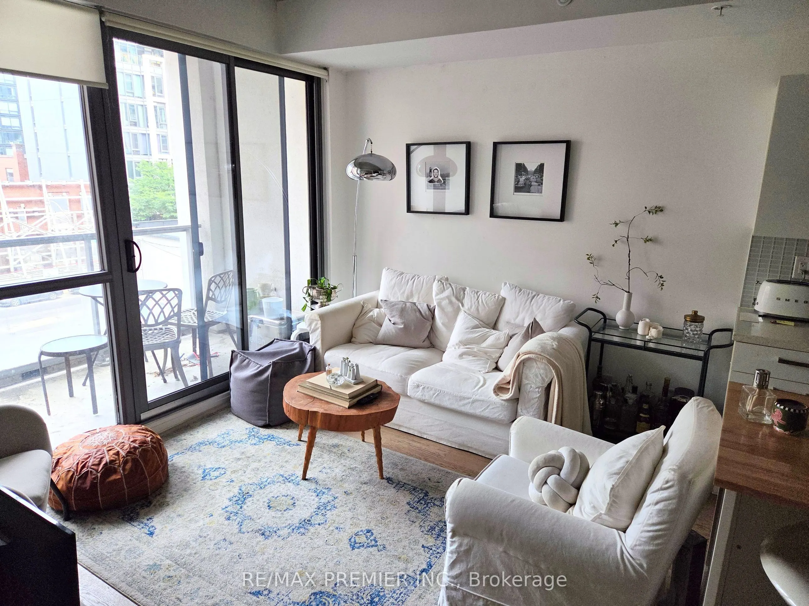 39 Brant Street #403