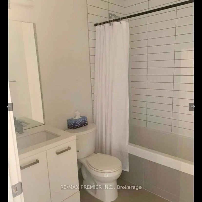 39 Brant Street #403