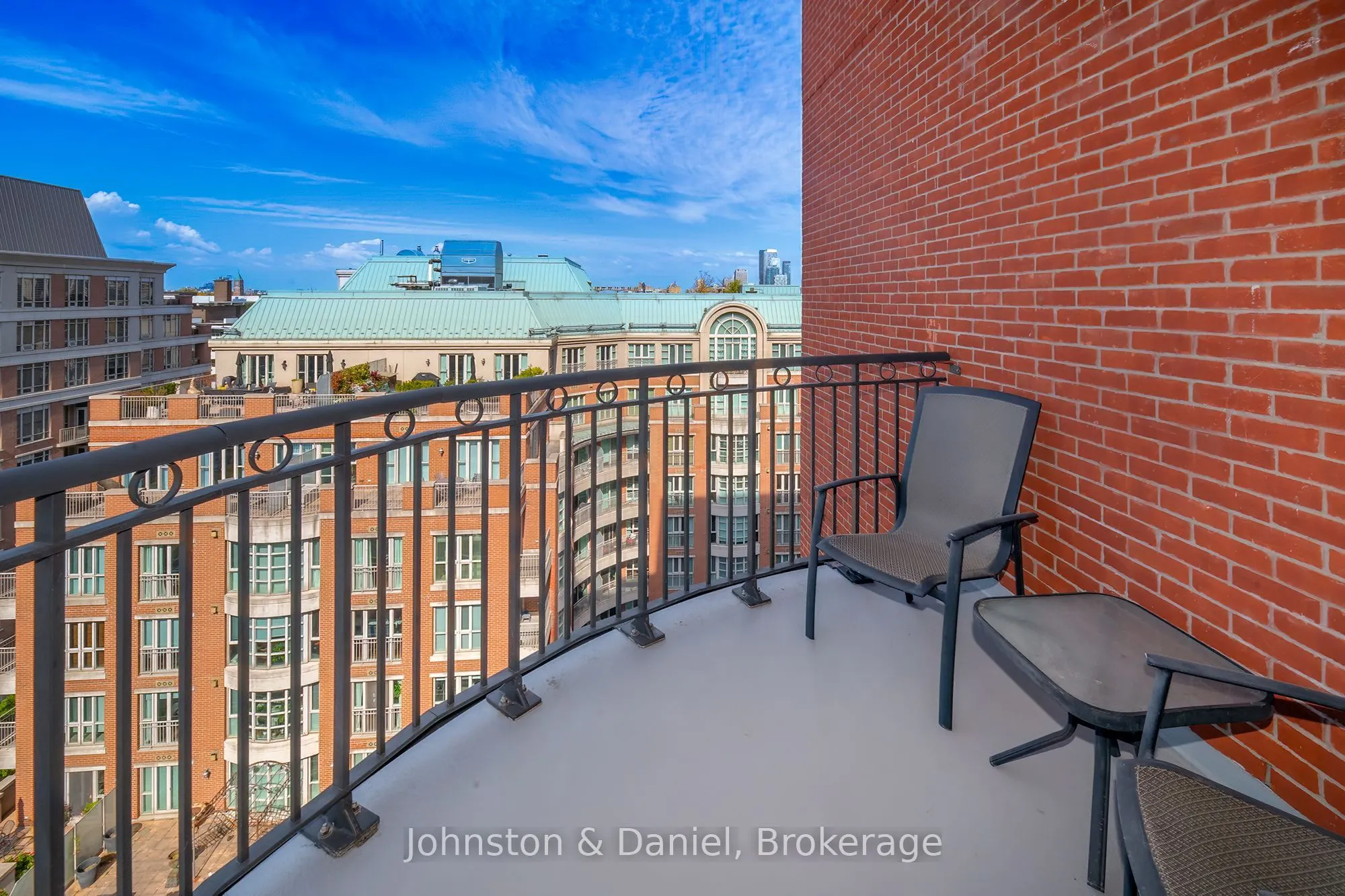 48 St Clair Avenue W #1105