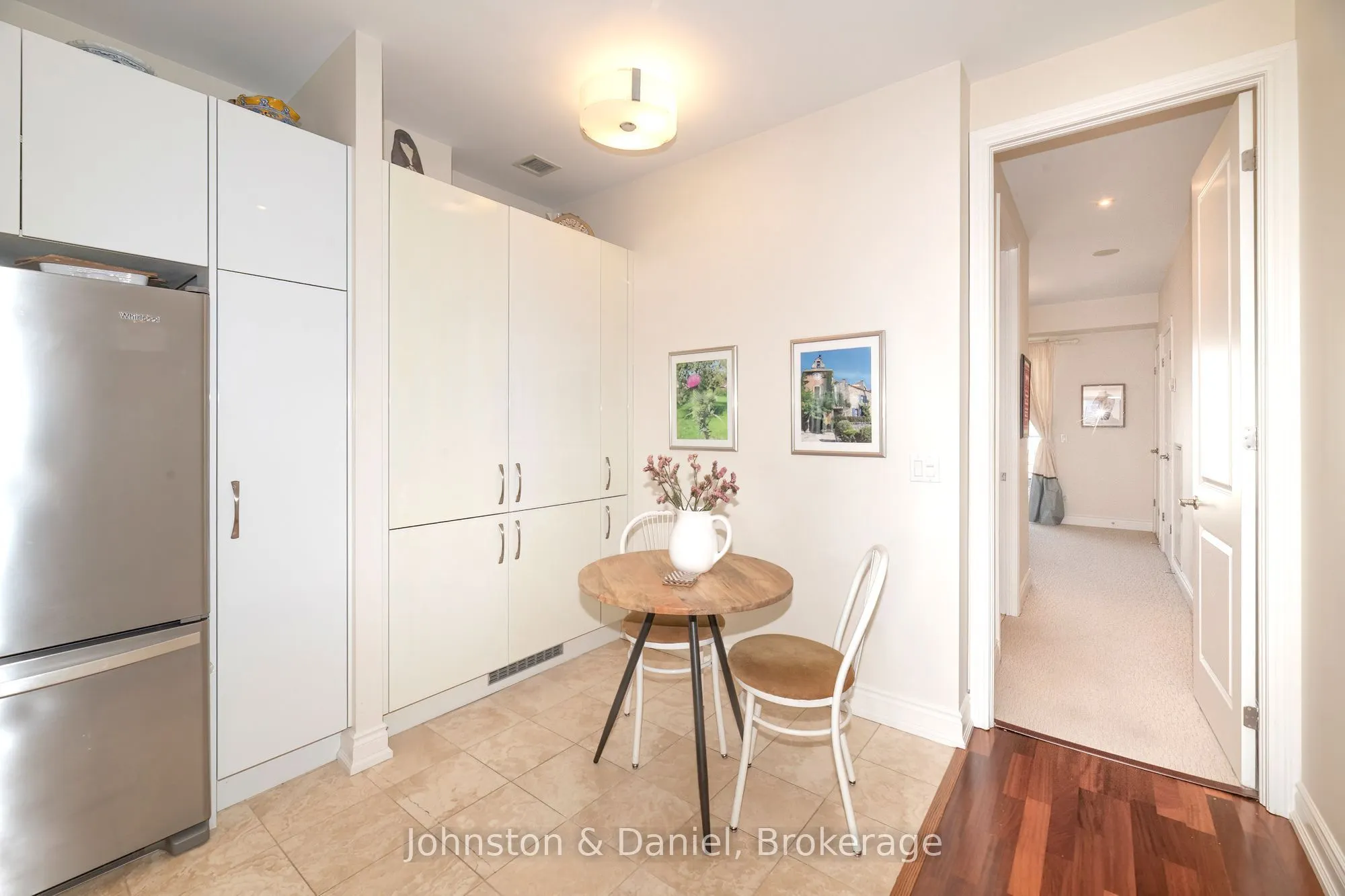 48 St Clair Avenue W #1105