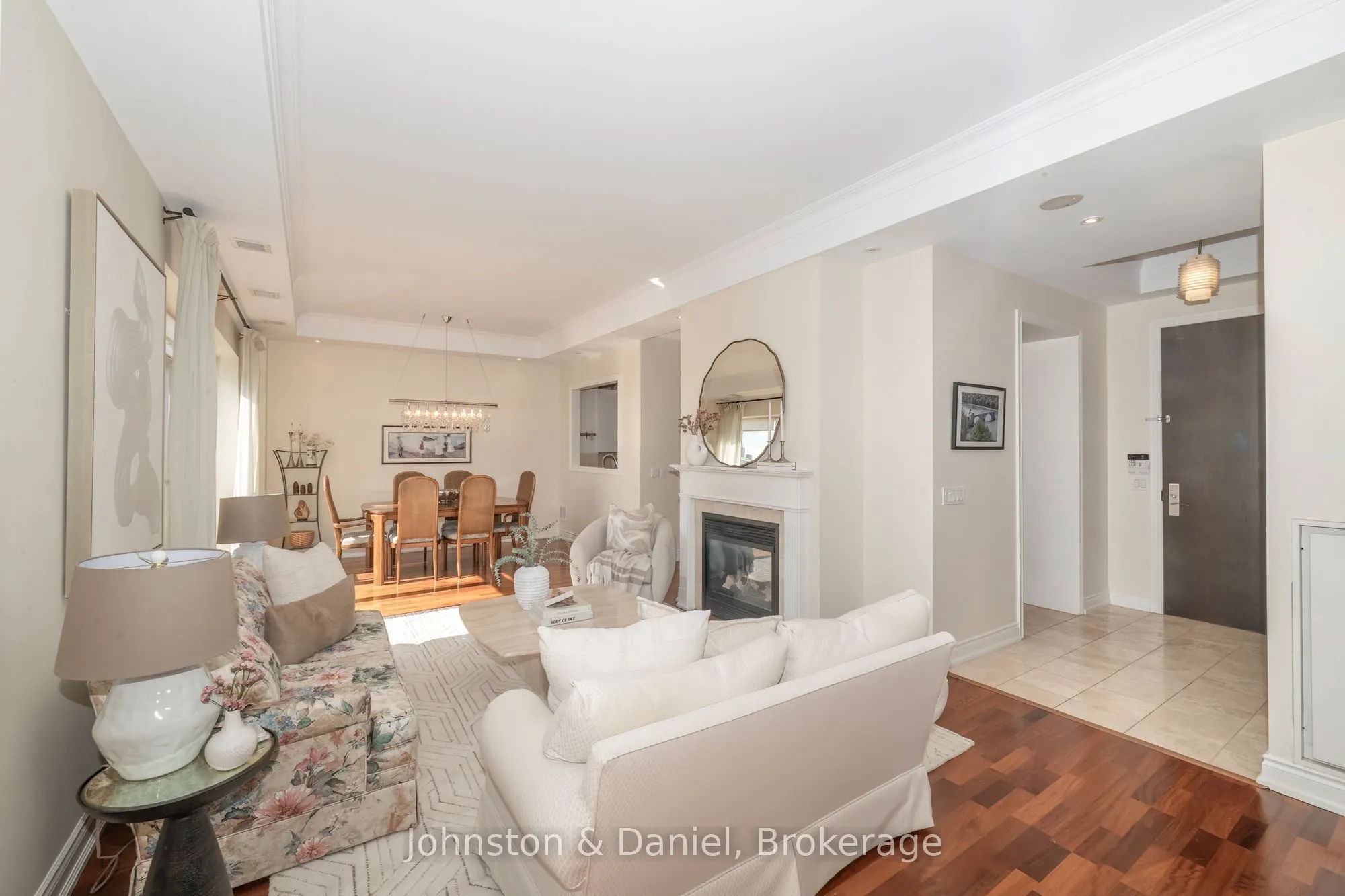 48 St Clair Avenue W #1105