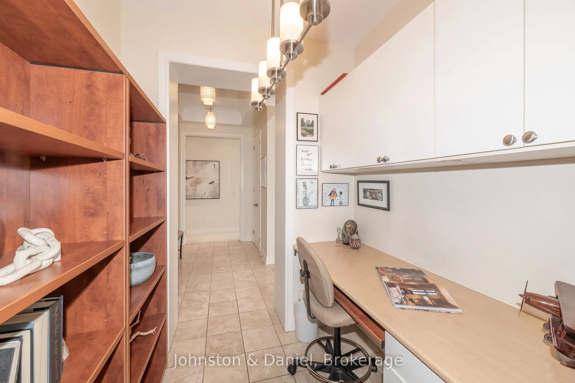 48 St Clair Avenue W #1105