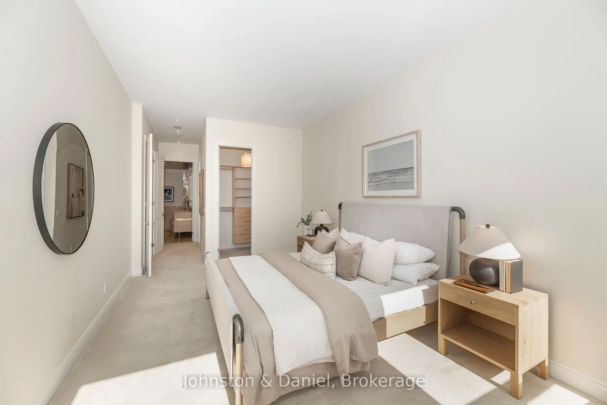 48 St Clair Avenue W #1105