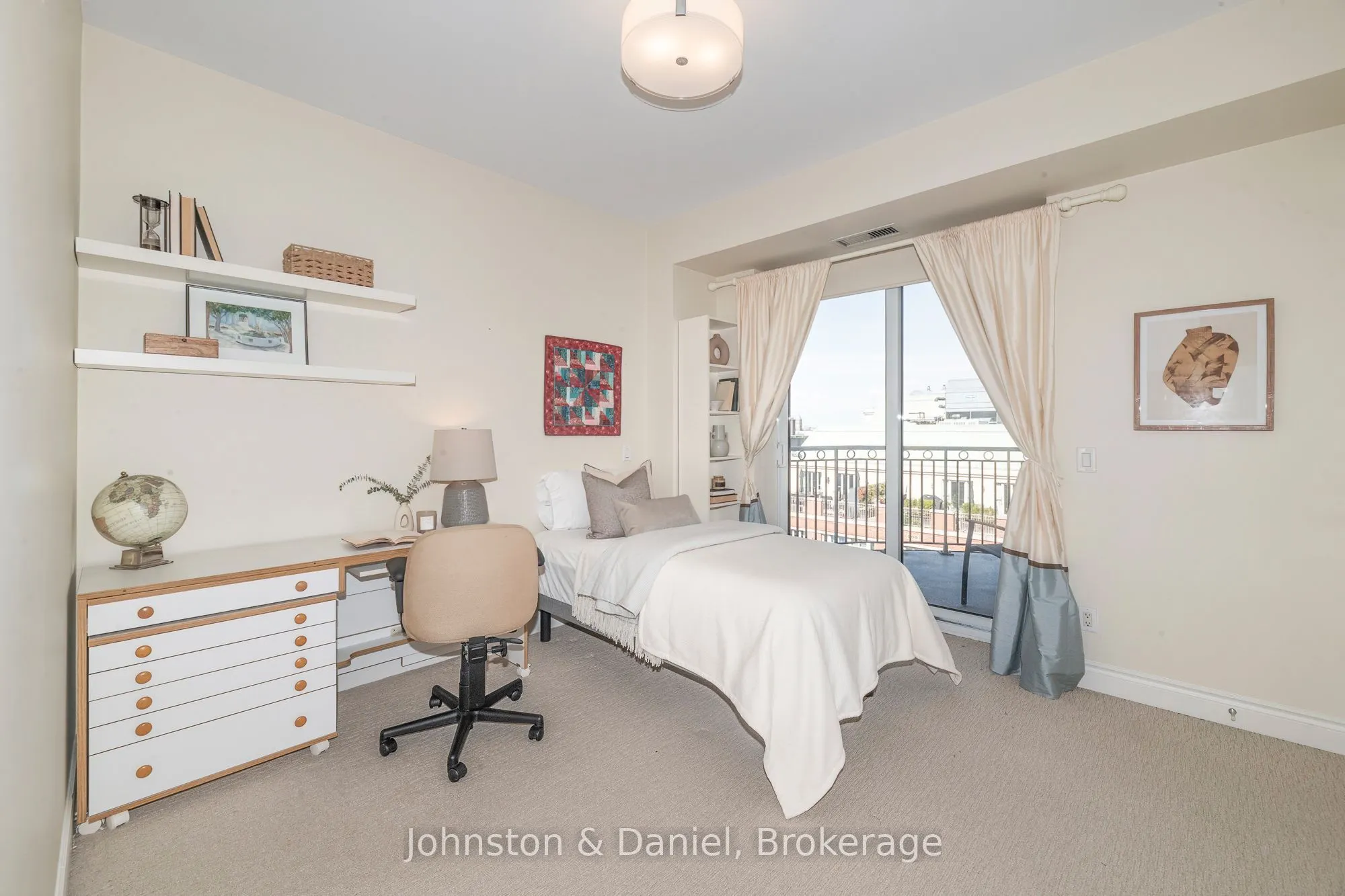 48 St Clair Avenue W #1105