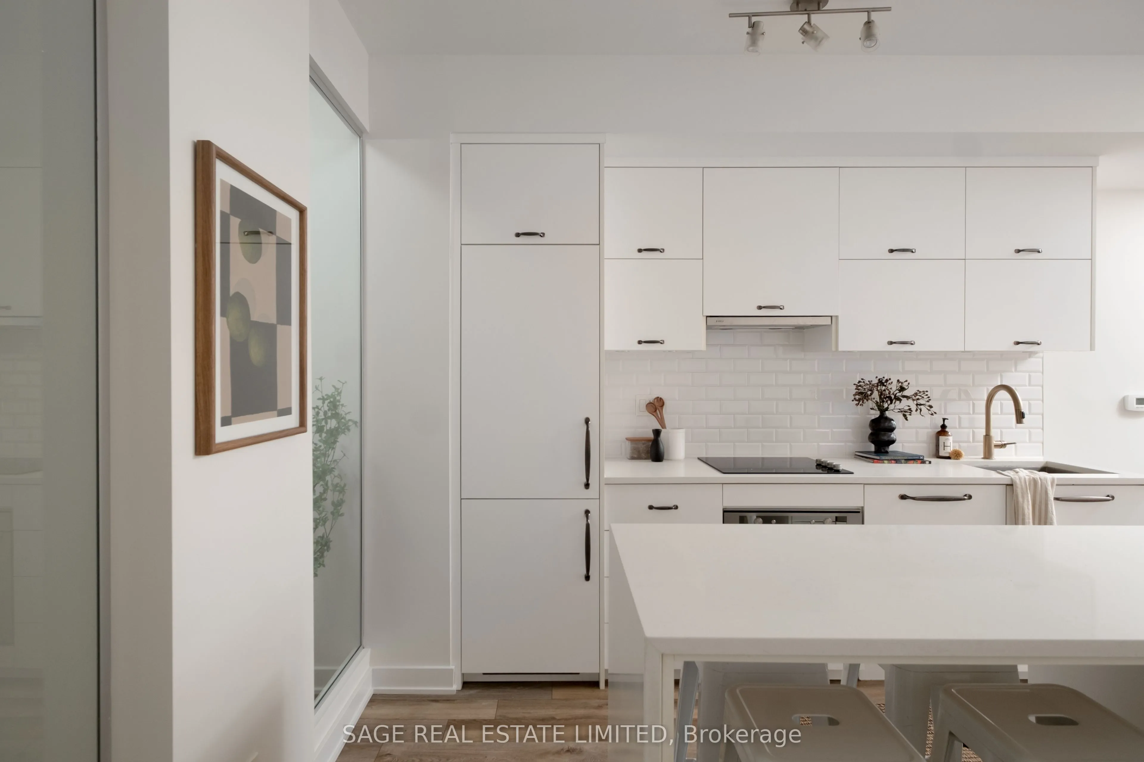 106 Dovercourt Road #214