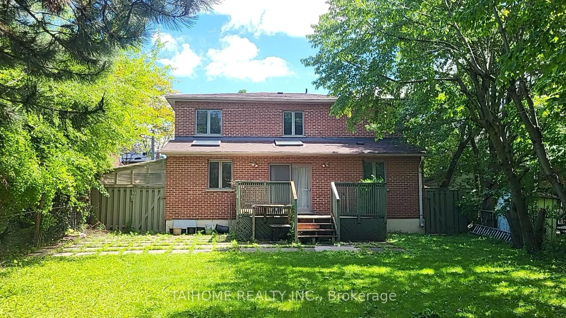 12 Vonda Avenue