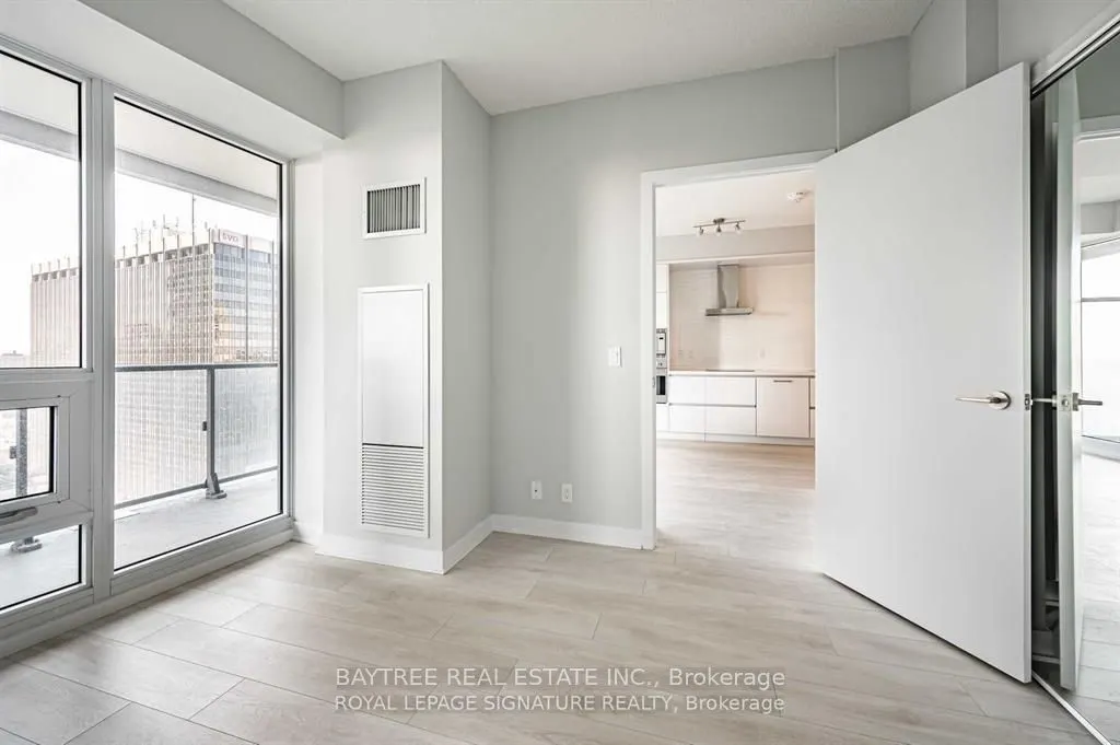 2221 Yonge Street #1506