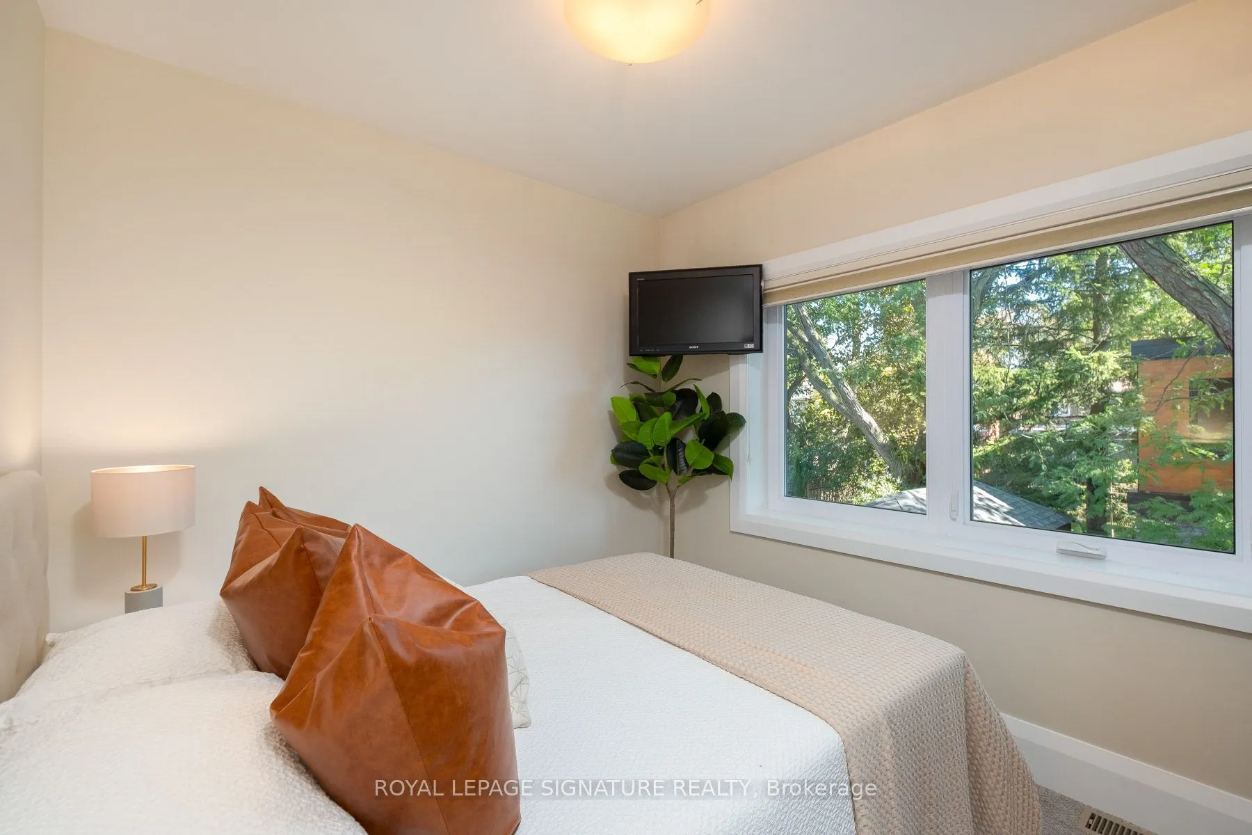 35 Bessborough Drive
