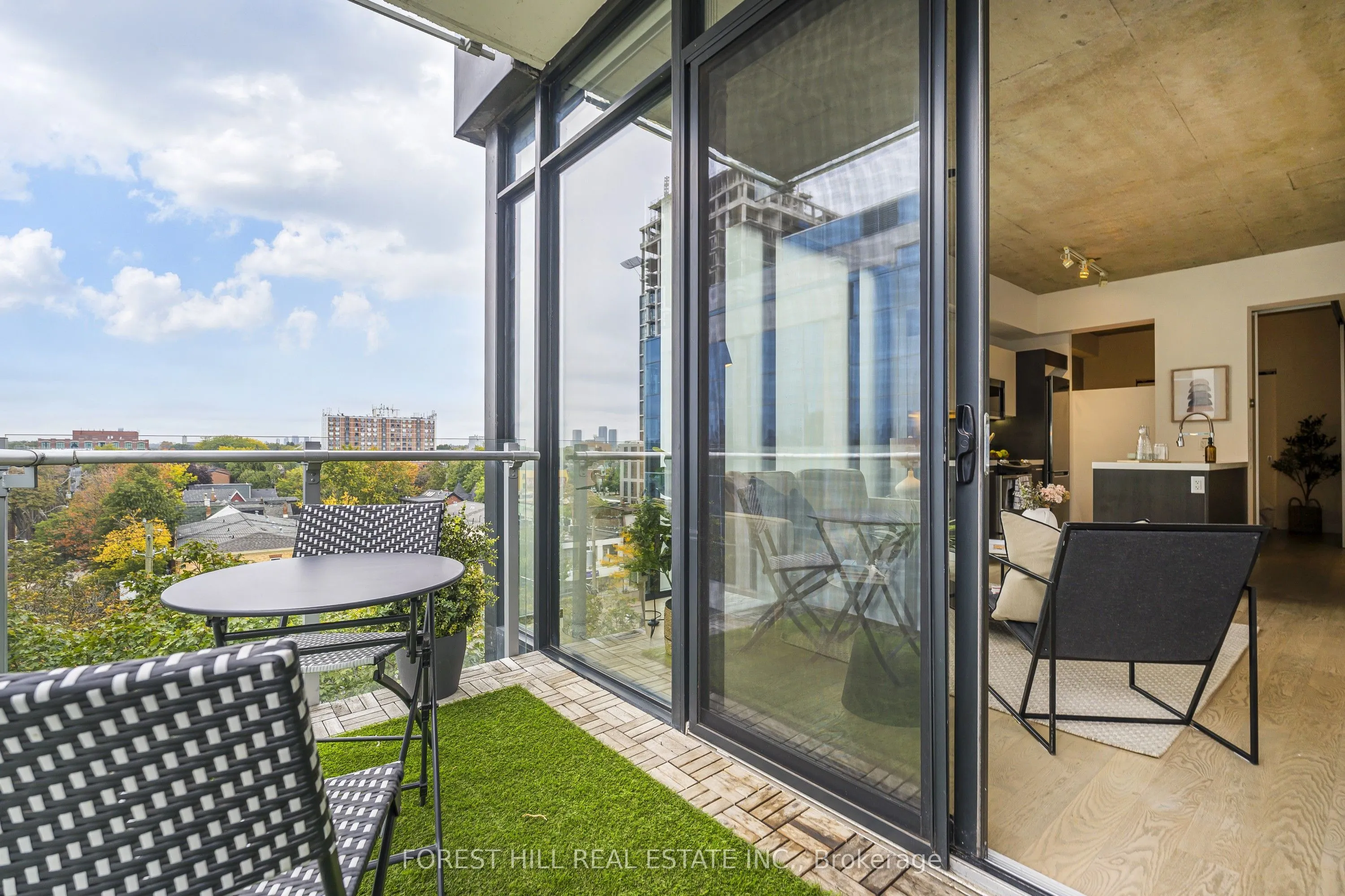 25 Stafford Street #611