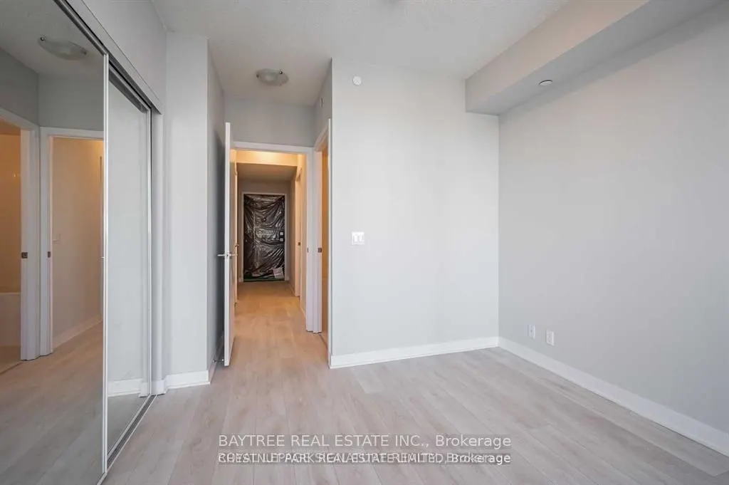2221 Yonge Street #1202