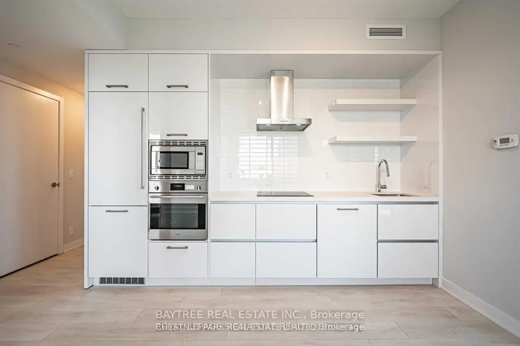 2221 Yonge Street #1202