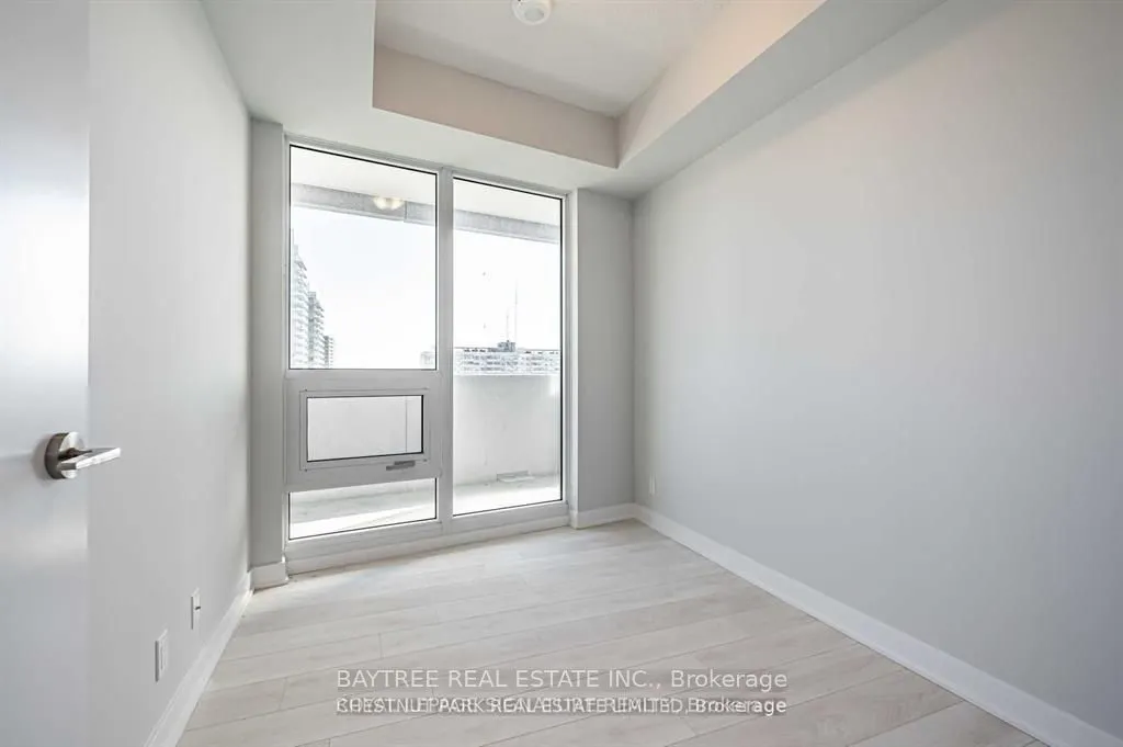 2221 Yonge Street #1202