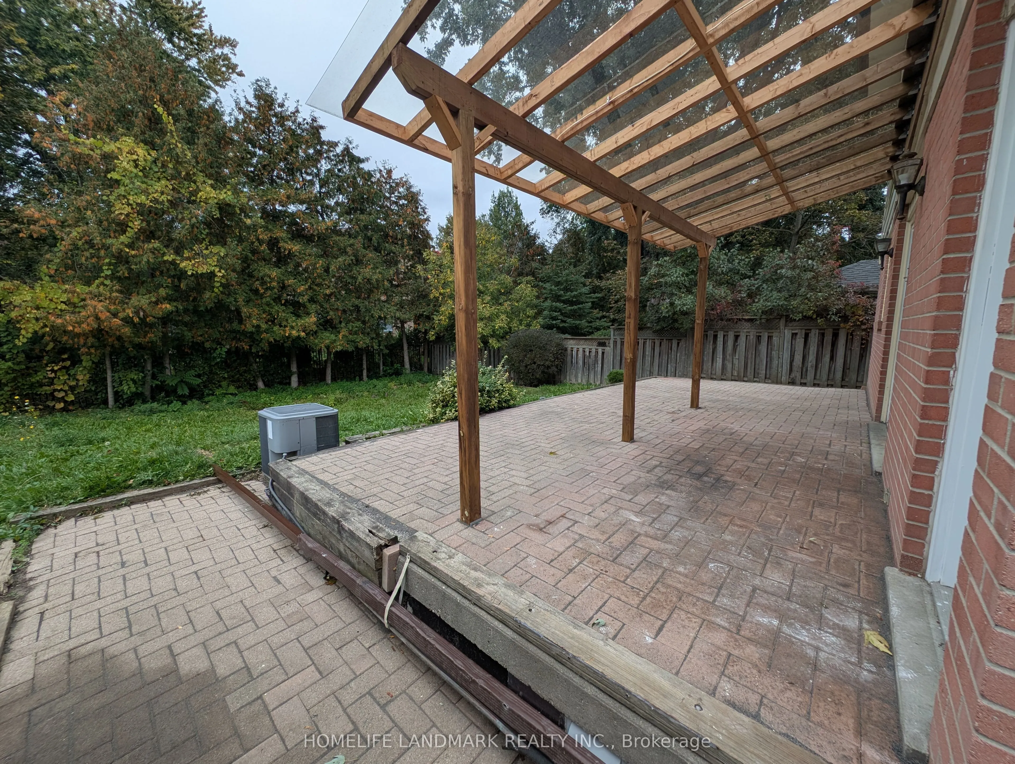 22 Threadneedle Crescent