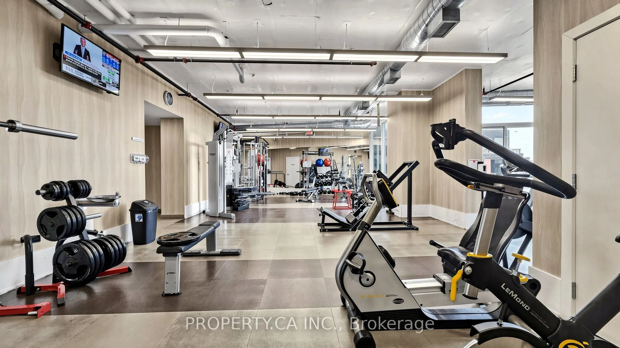 20 Bruyeres Mews #1202