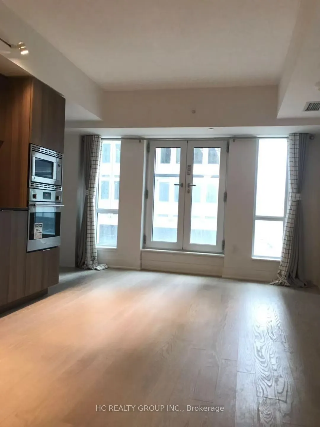 955 Bay Street #327