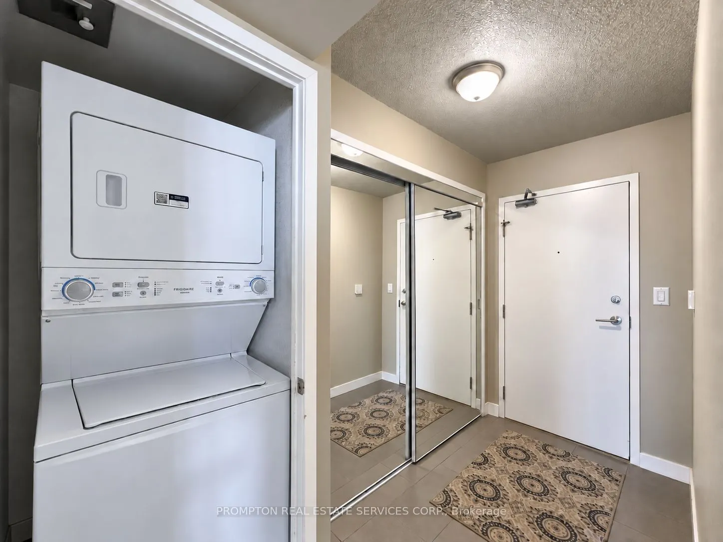 15 Fort York Boulevard #2812