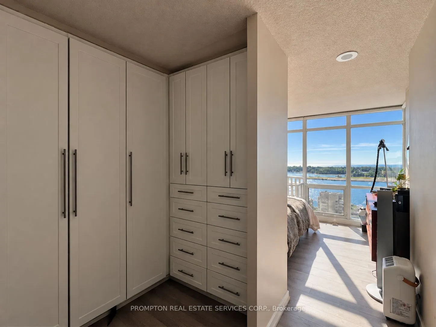15 Fort York Boulevard #2812