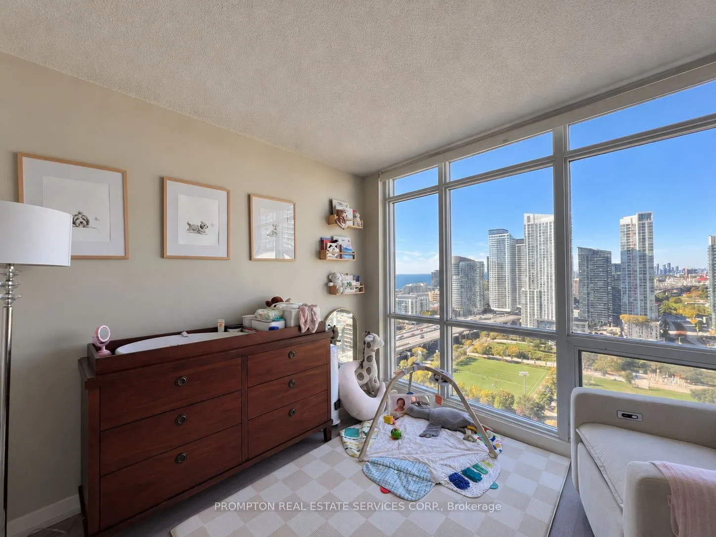 15 Fort York Boulevard #2812