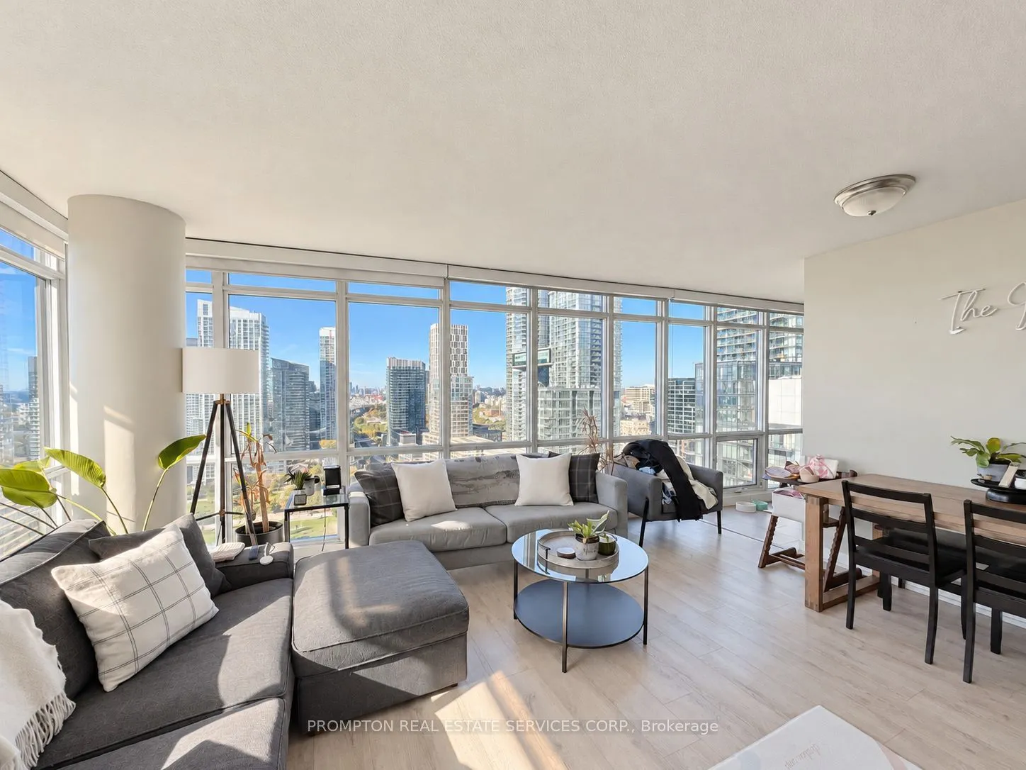 15 Fort York Boulevard #2812