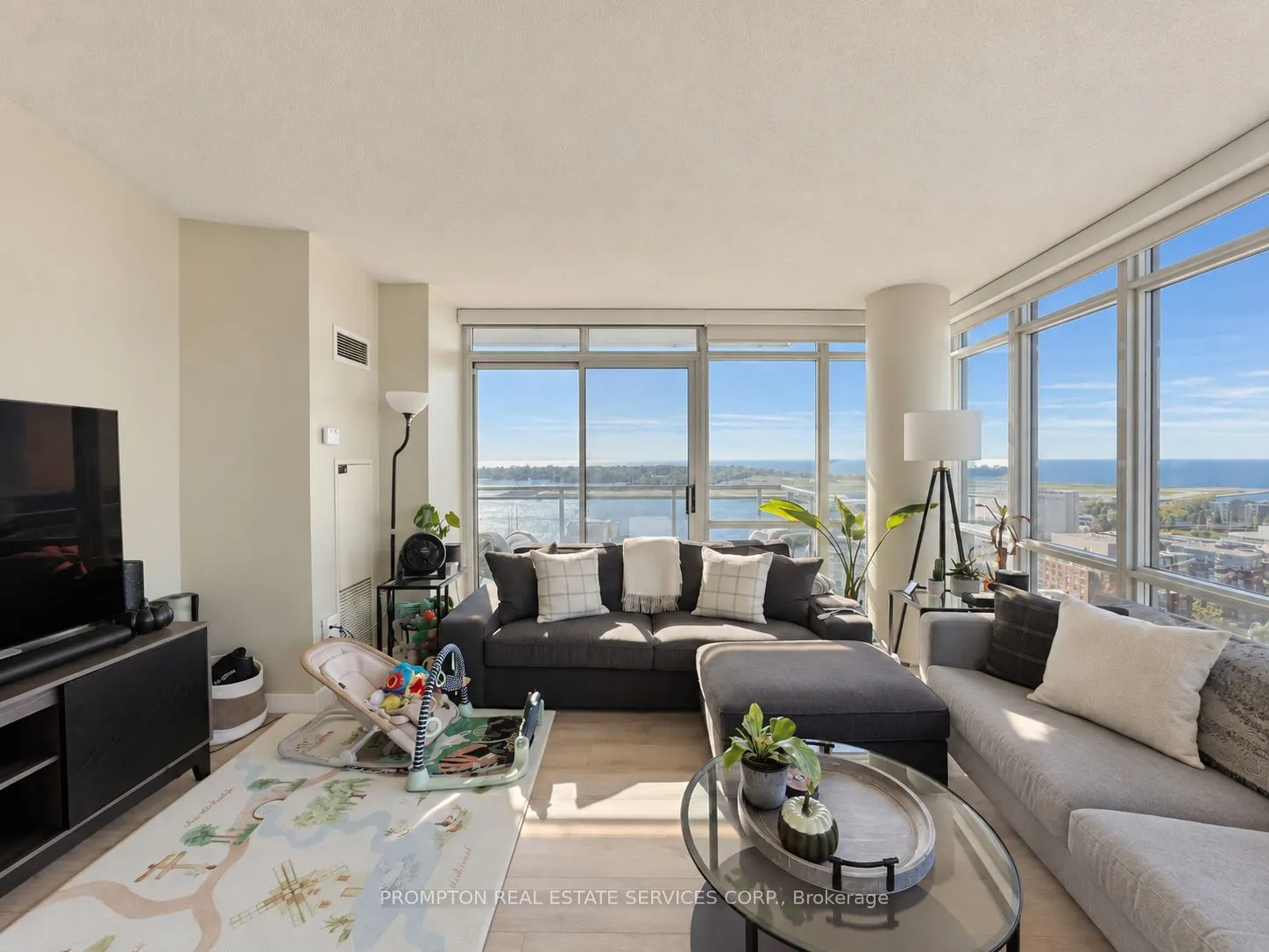 15 Fort York Boulevard #2812