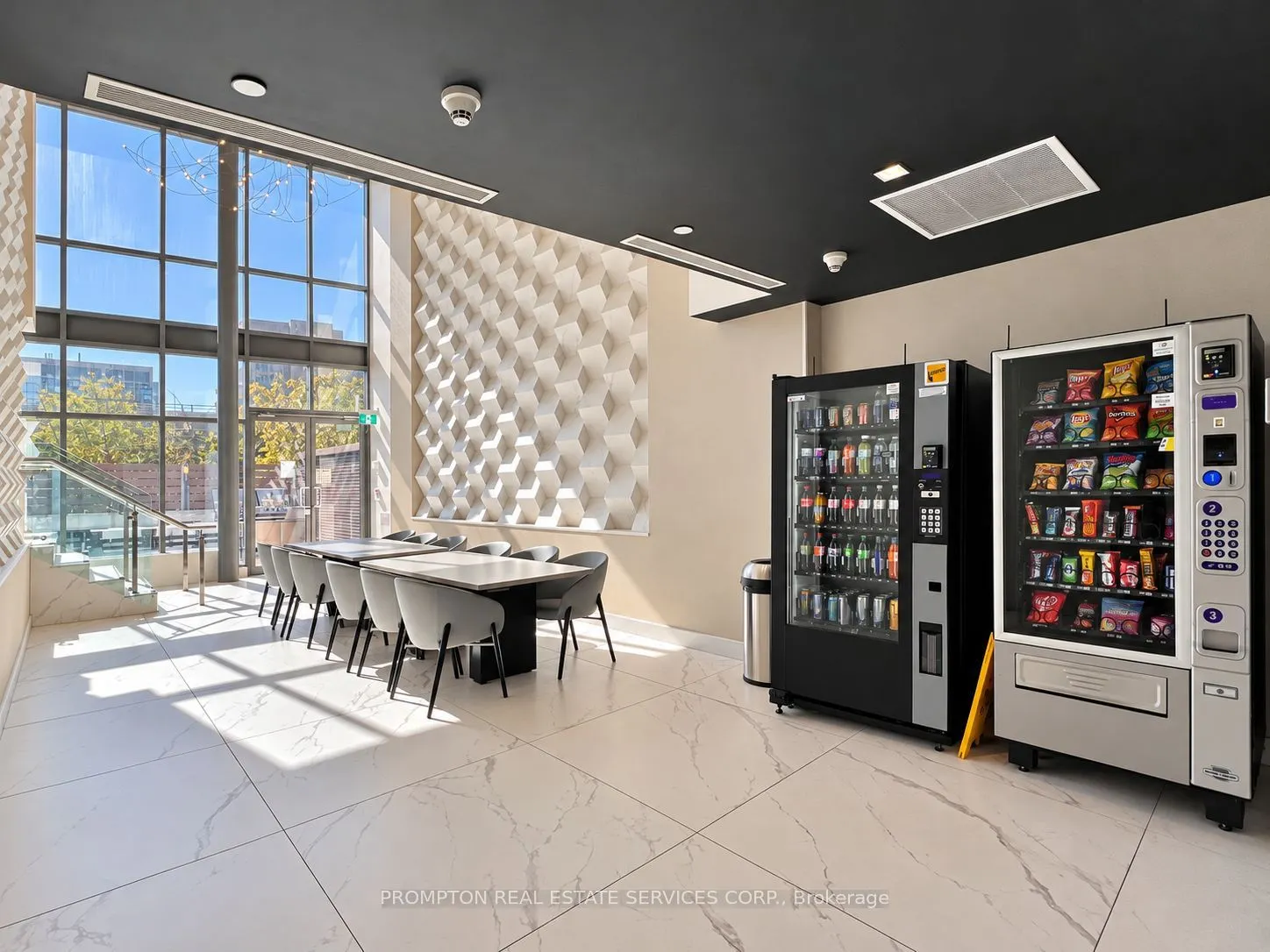 15 Fort York Boulevard #2812