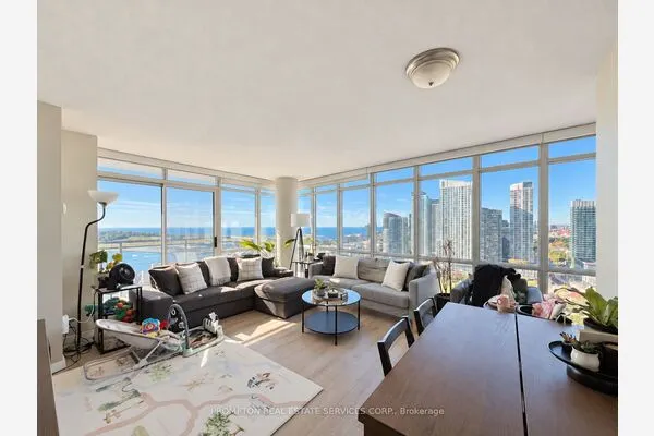 15 Fort York Boulevard #2812