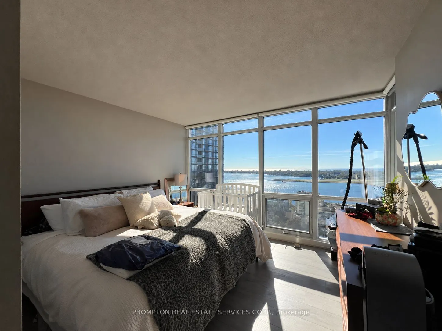 15 Fort York Boulevard #2812