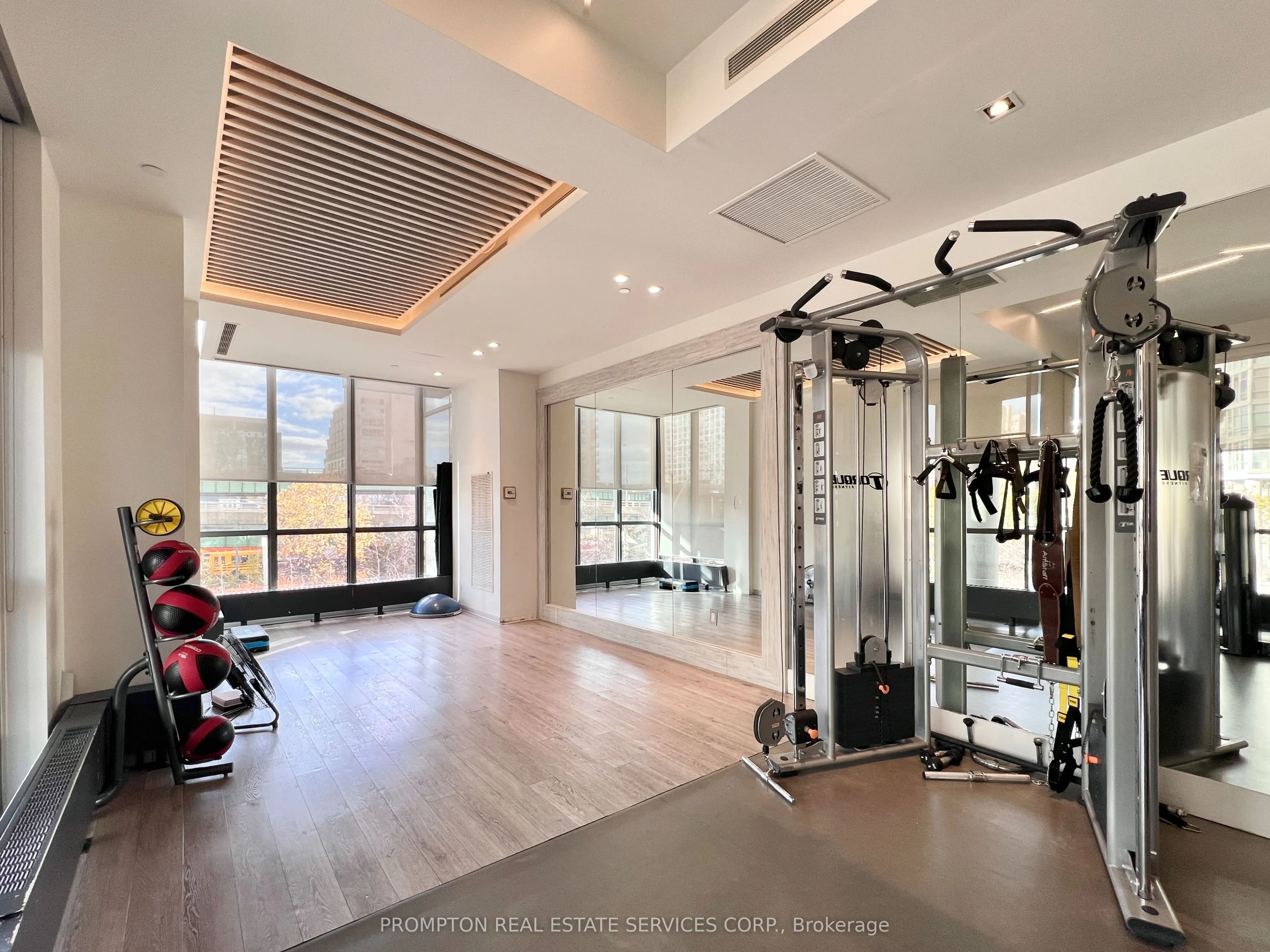 15 Fort York Boulevard #2812