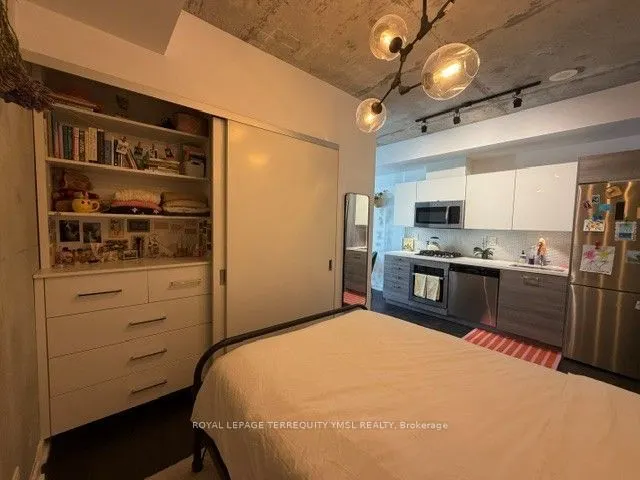 39 Brant Street #410