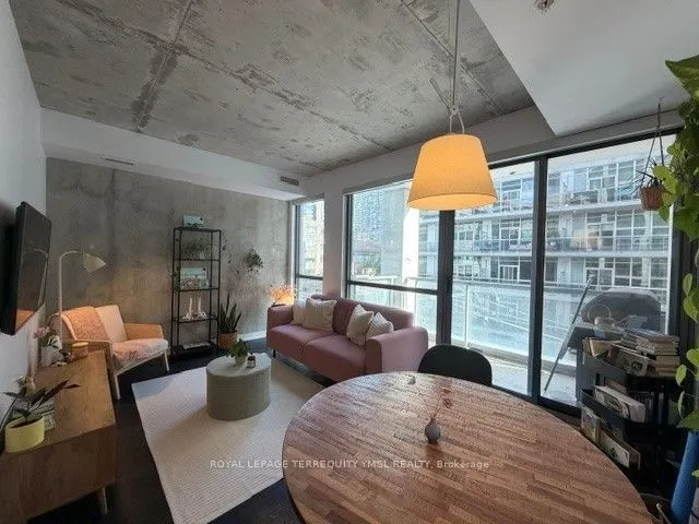 39 Brant Street #410