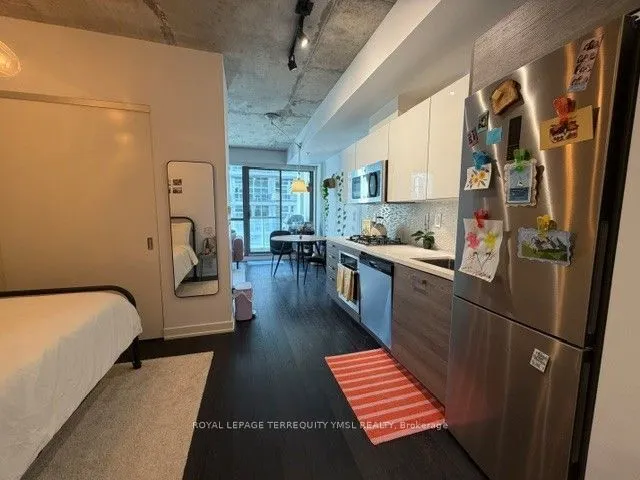 39 Brant Street #410