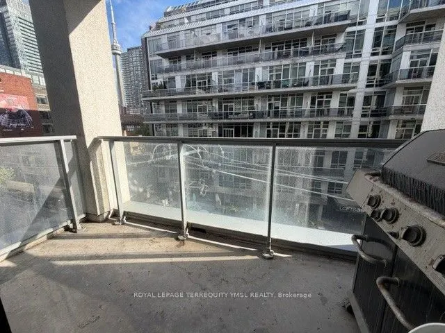 39 Brant Street #410
