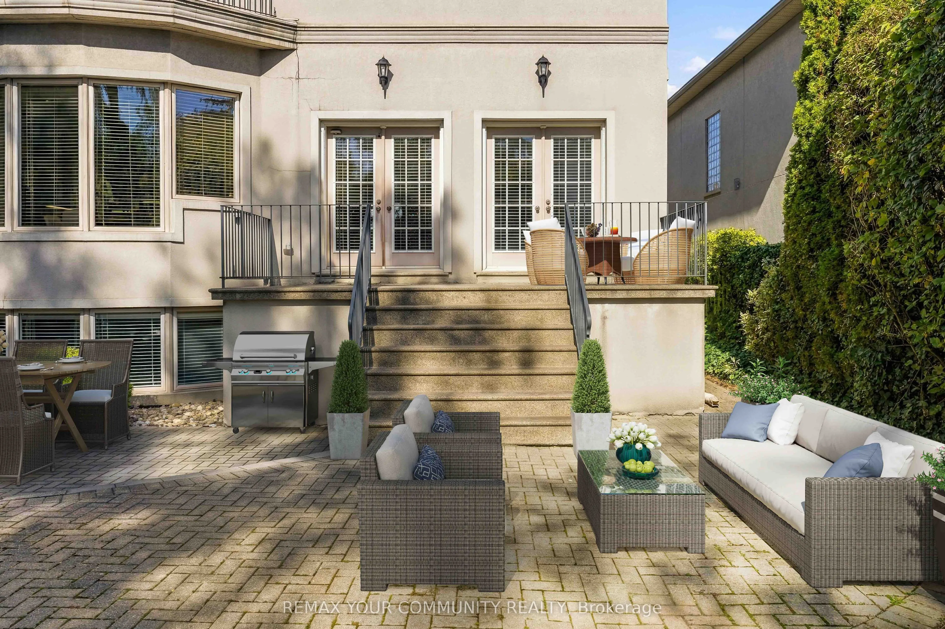 571 Old Orchard Grove