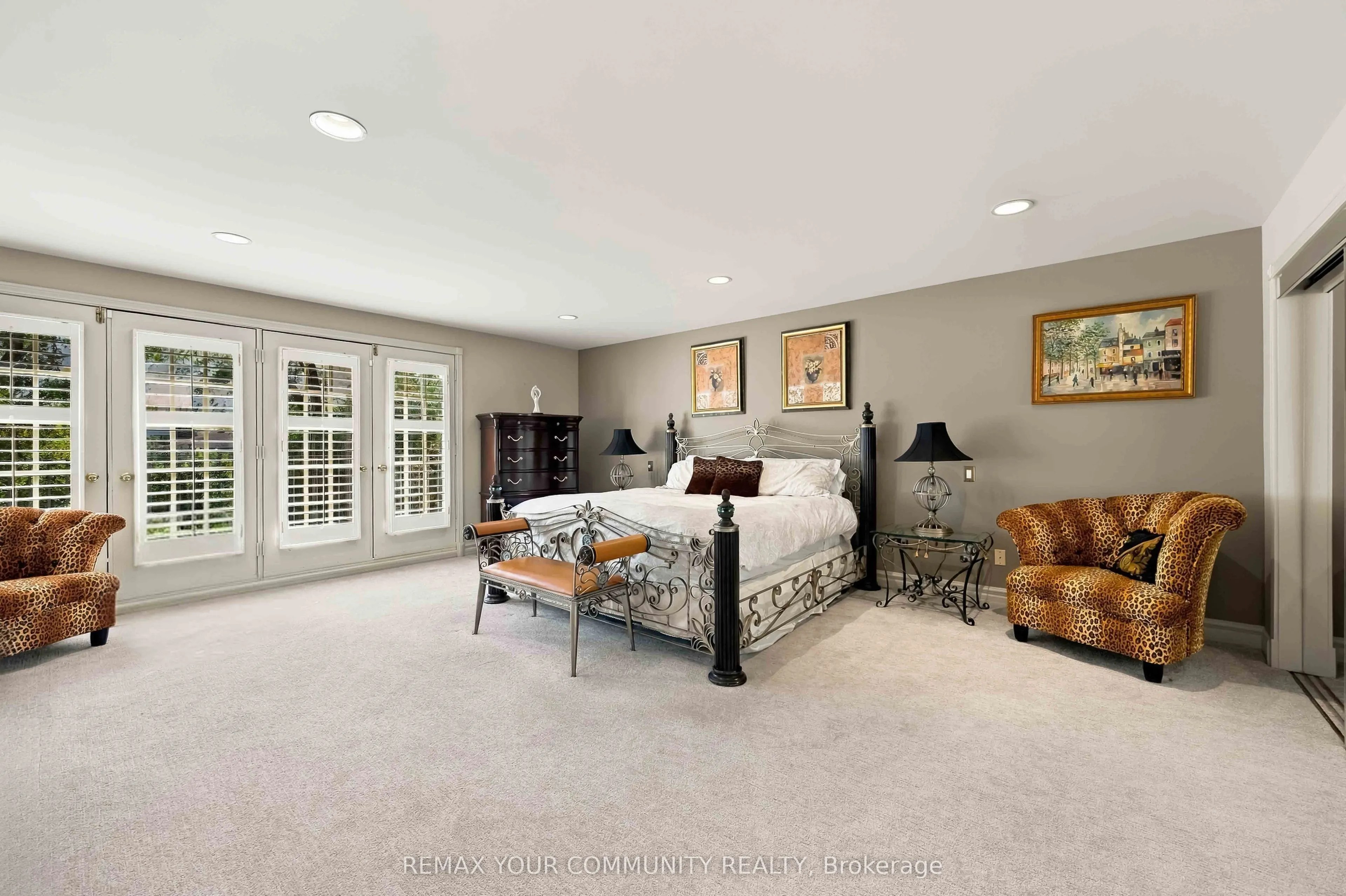 571 Old Orchard Grove