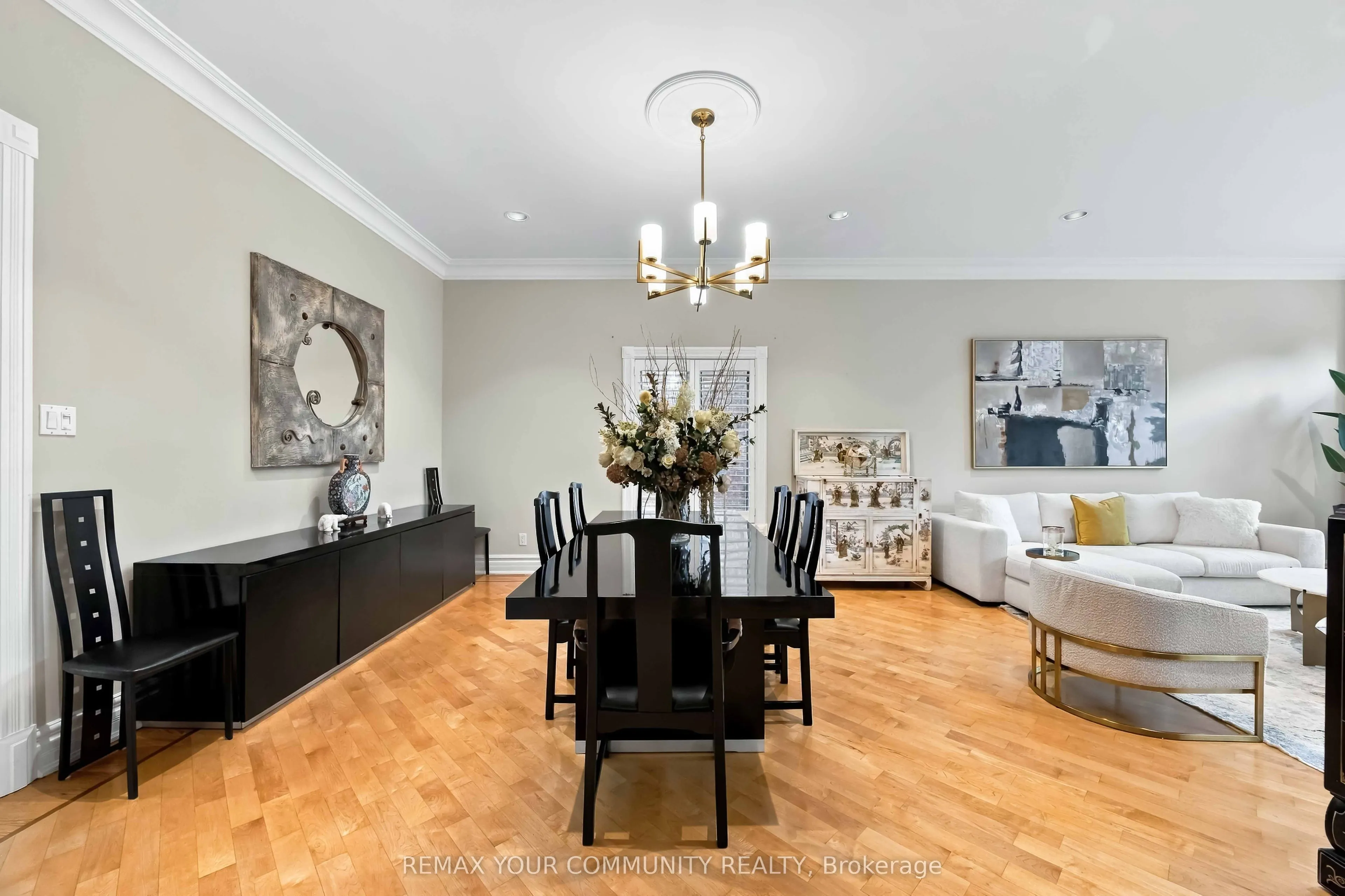 571 Old Orchard Grove