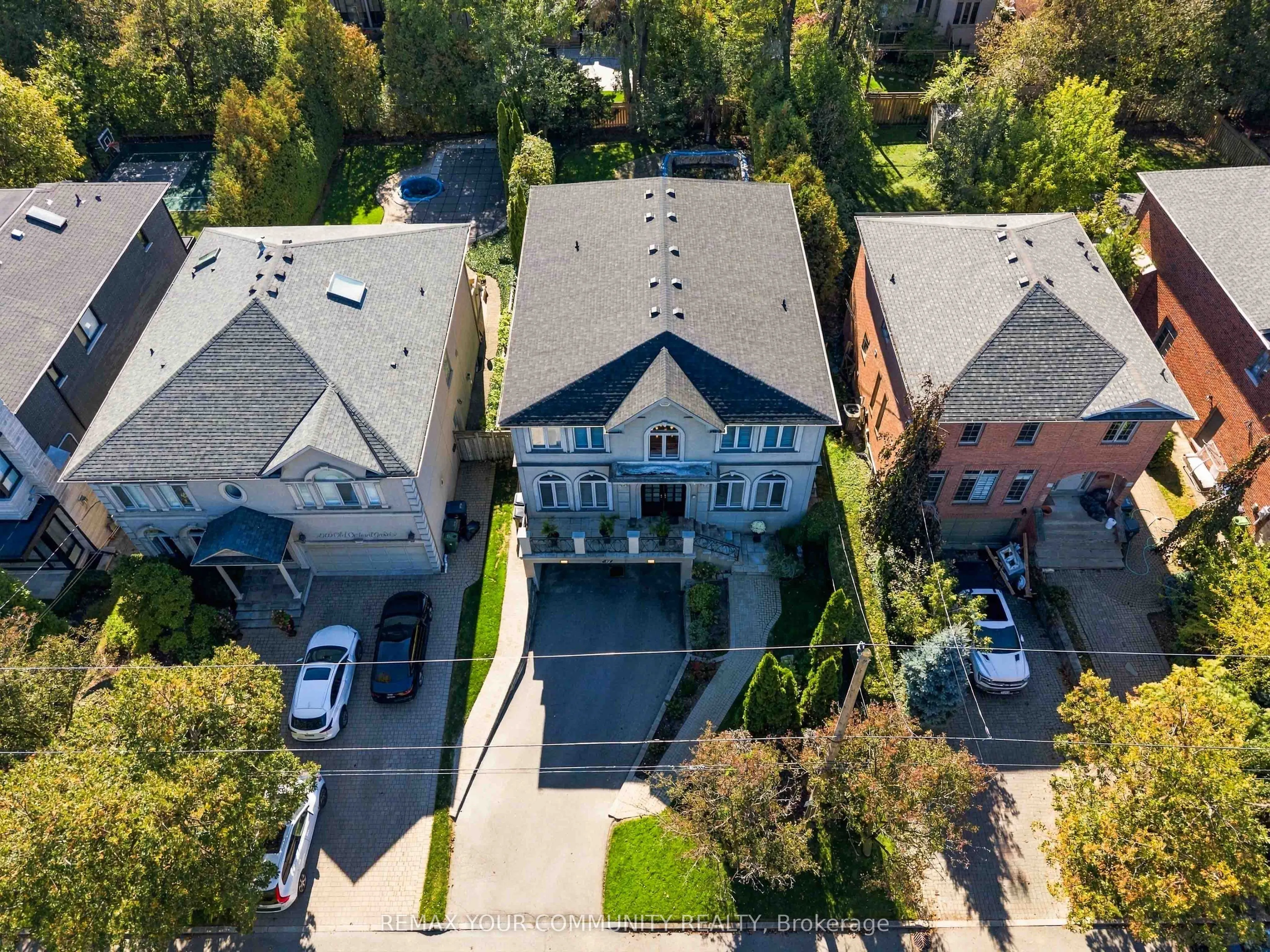 571 Old Orchard Grove
