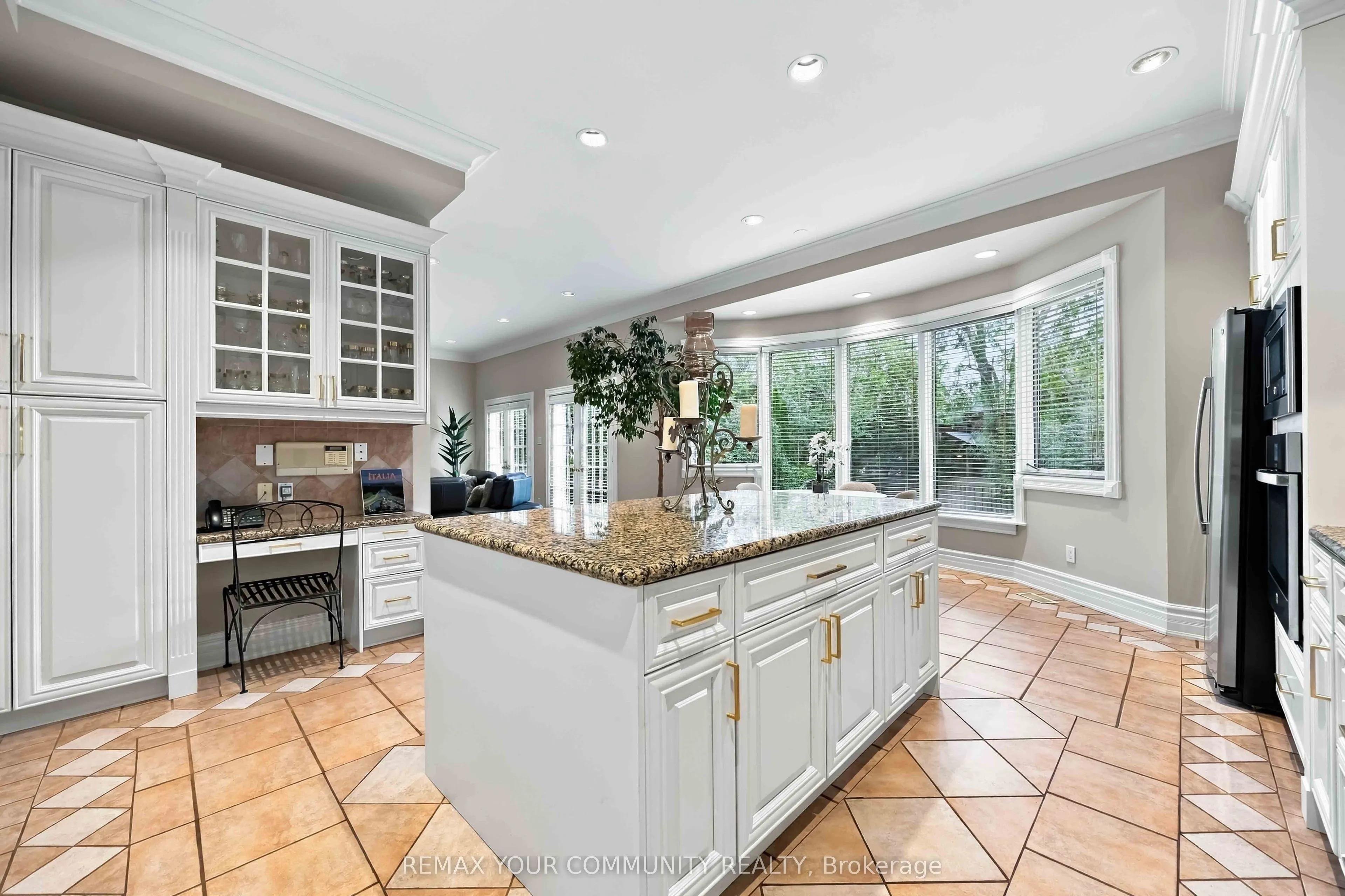 571 Old Orchard Grove