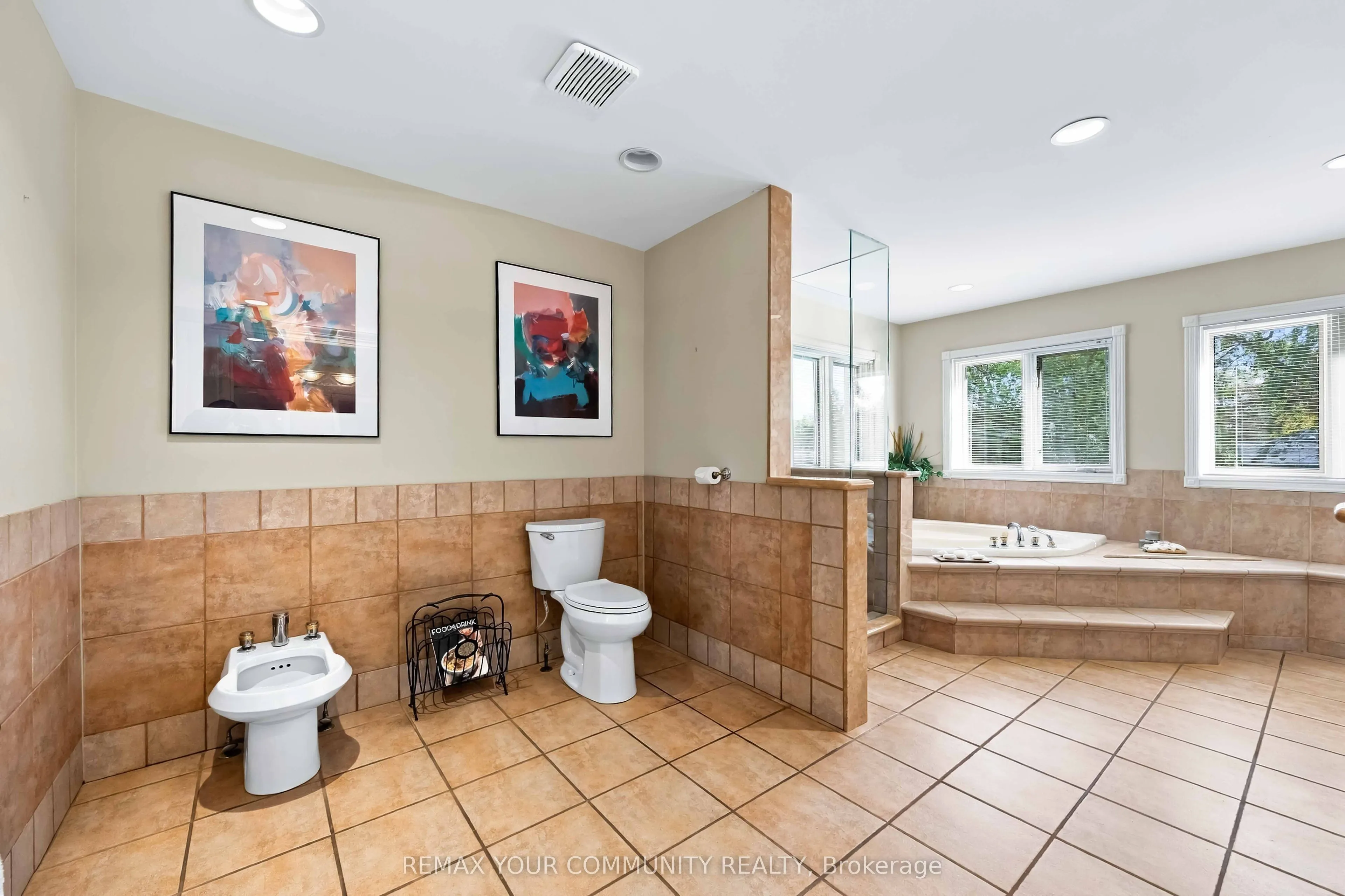 571 Old Orchard Grove