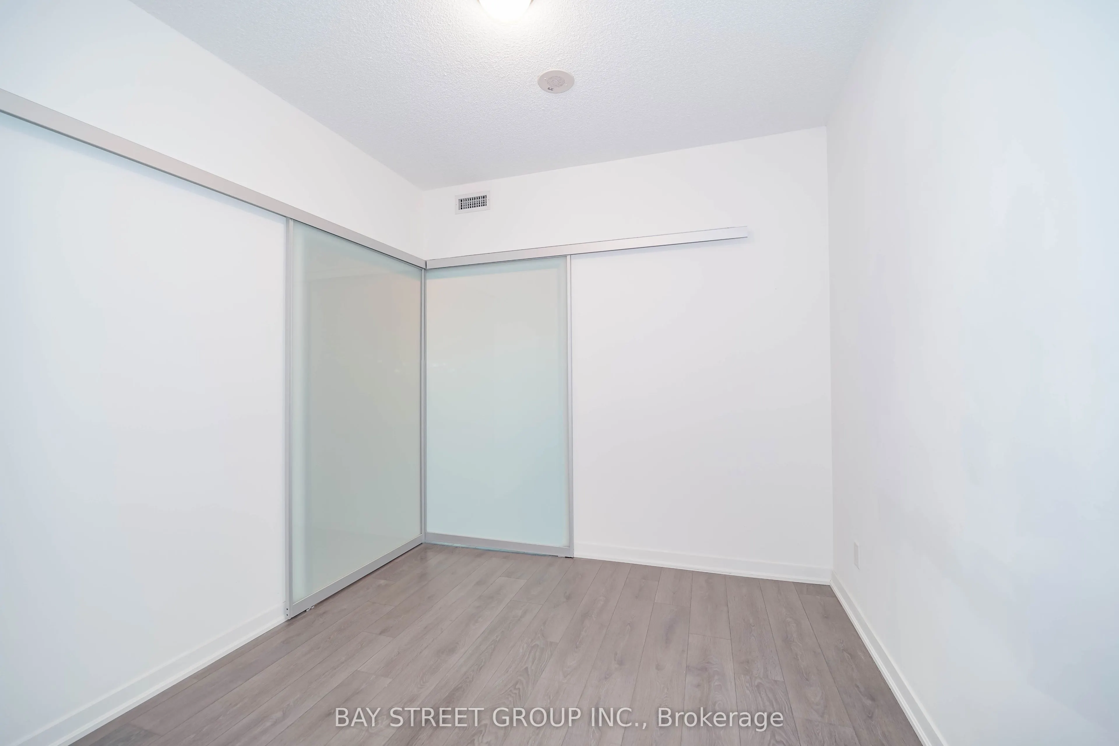 150 East Liberty Street #805