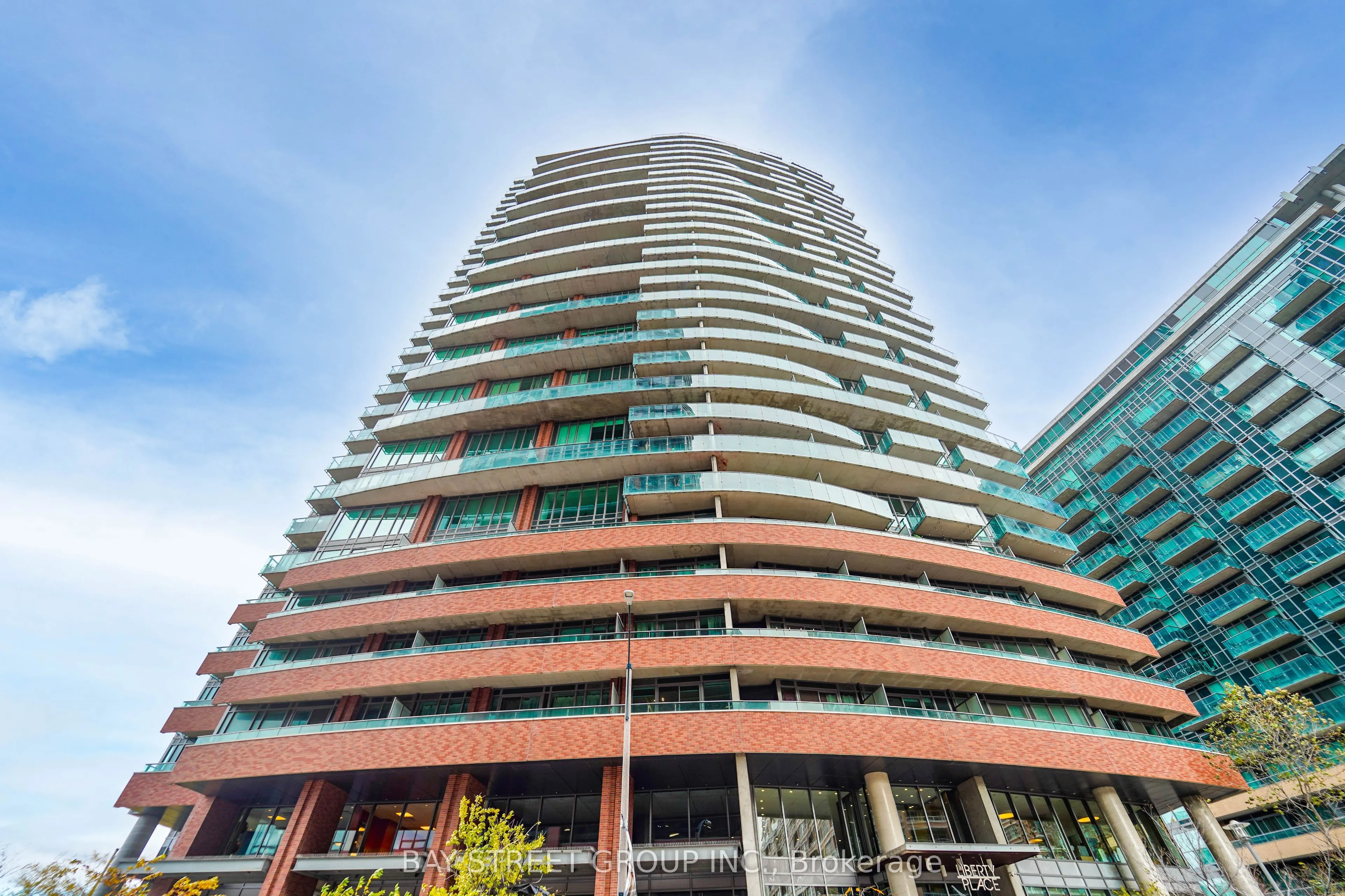 150 East Liberty Street #805
