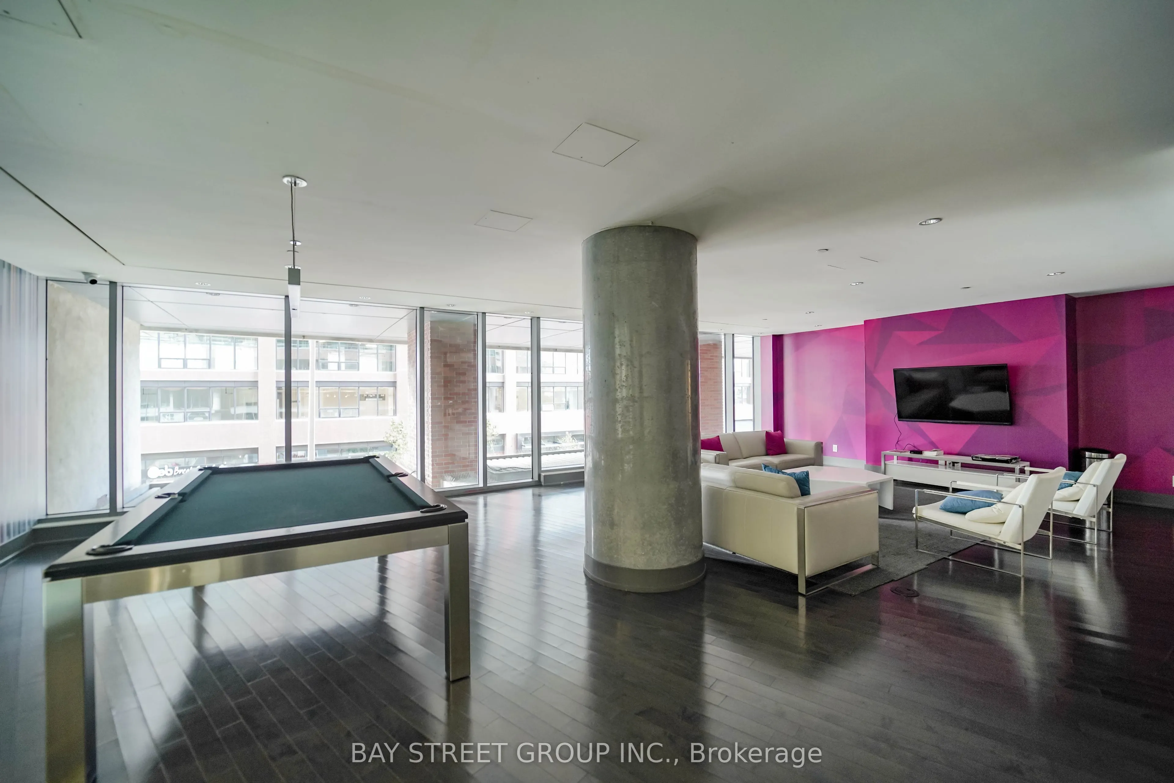 150 East Liberty Street #805