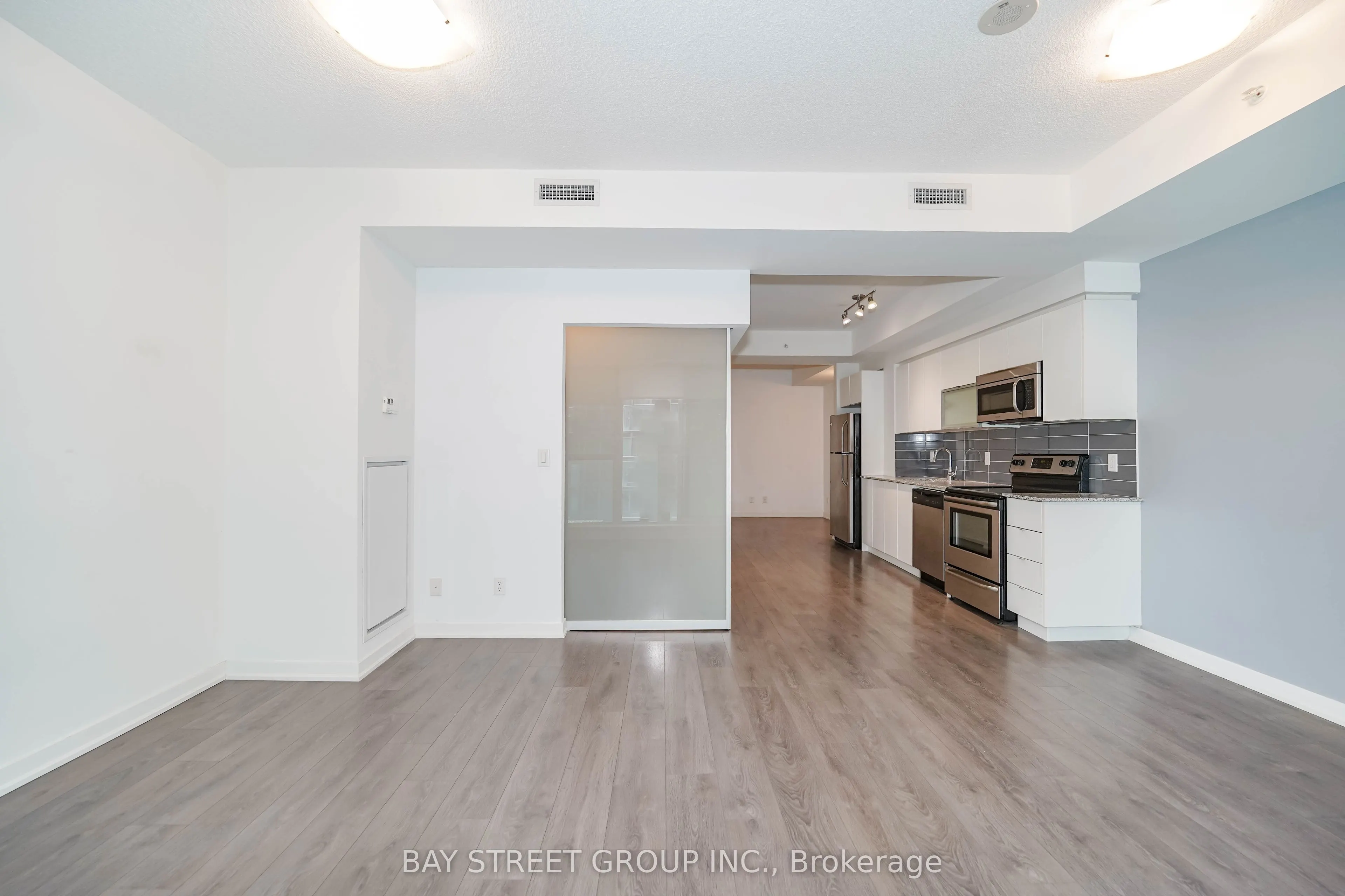 150 East Liberty Street #805