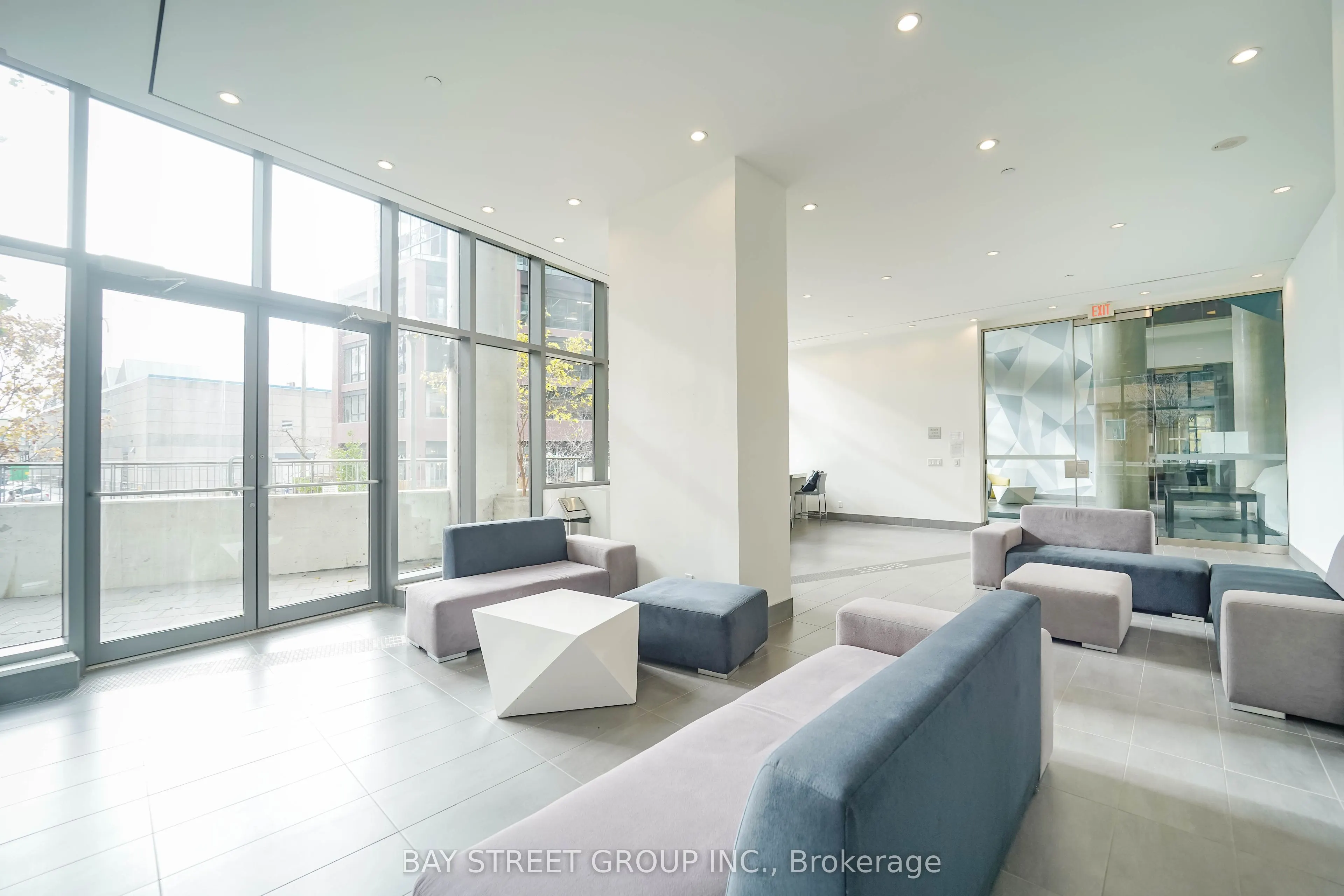 150 East Liberty Street #805