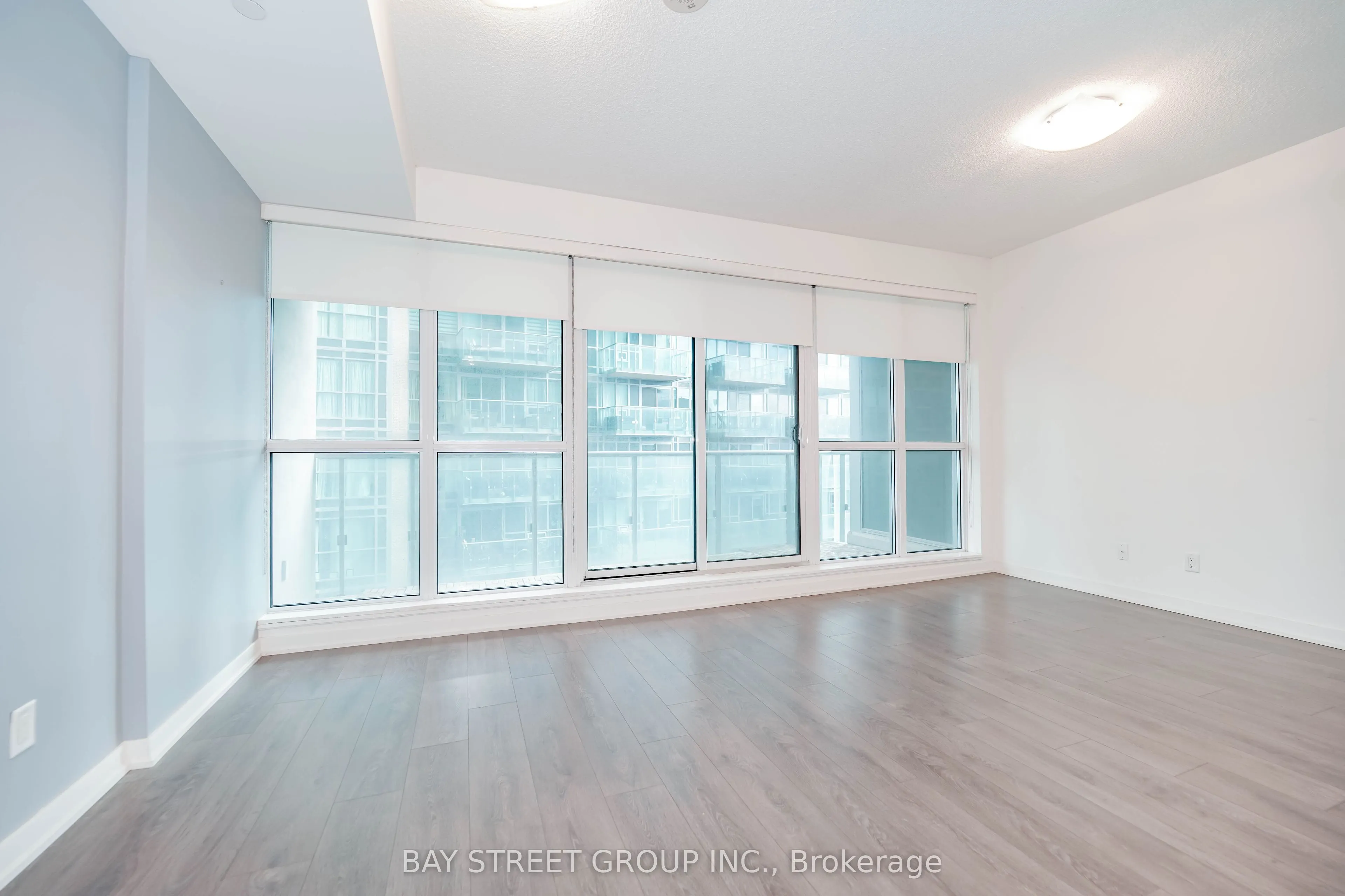 150 East Liberty Street #805