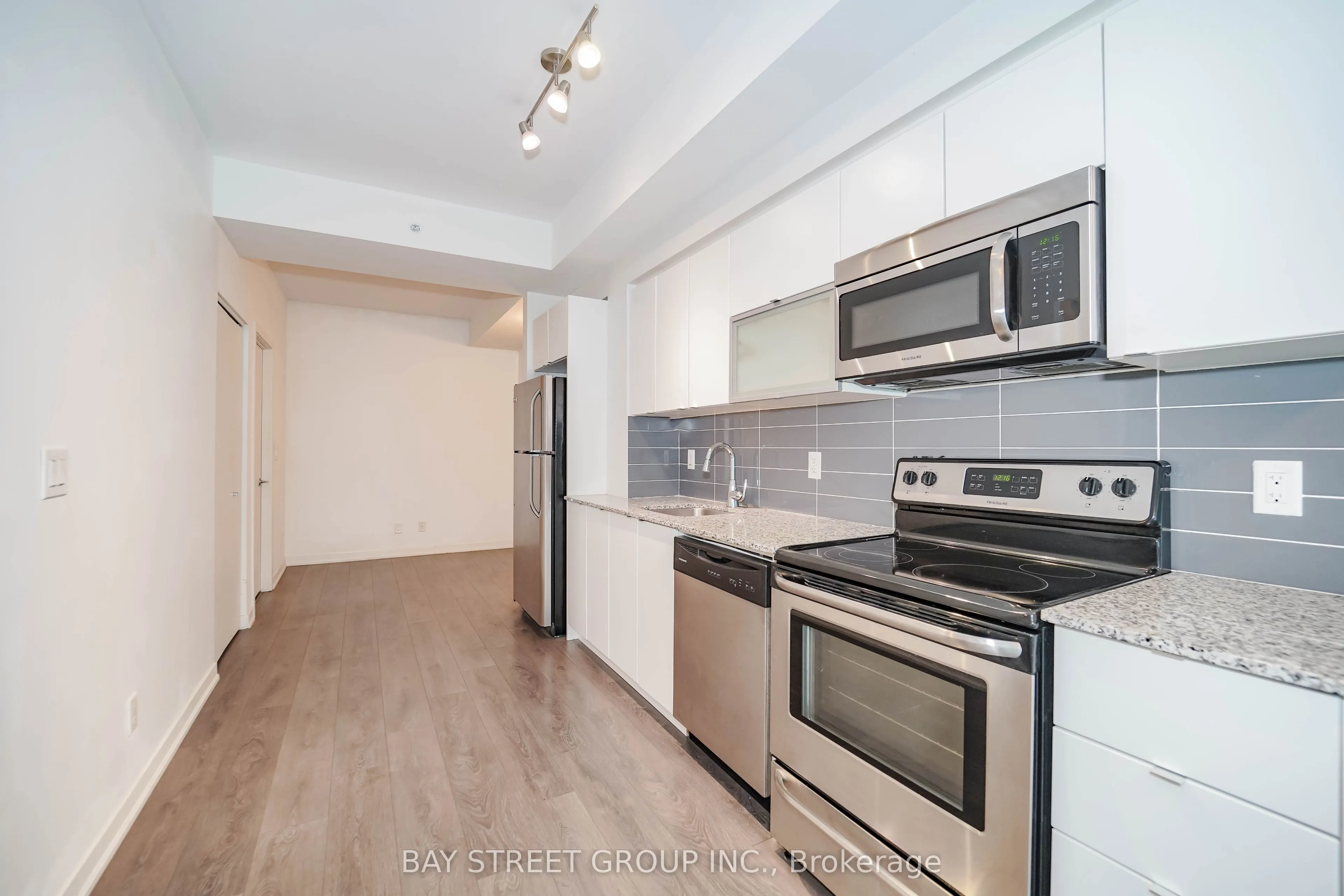 150 East Liberty Street #805