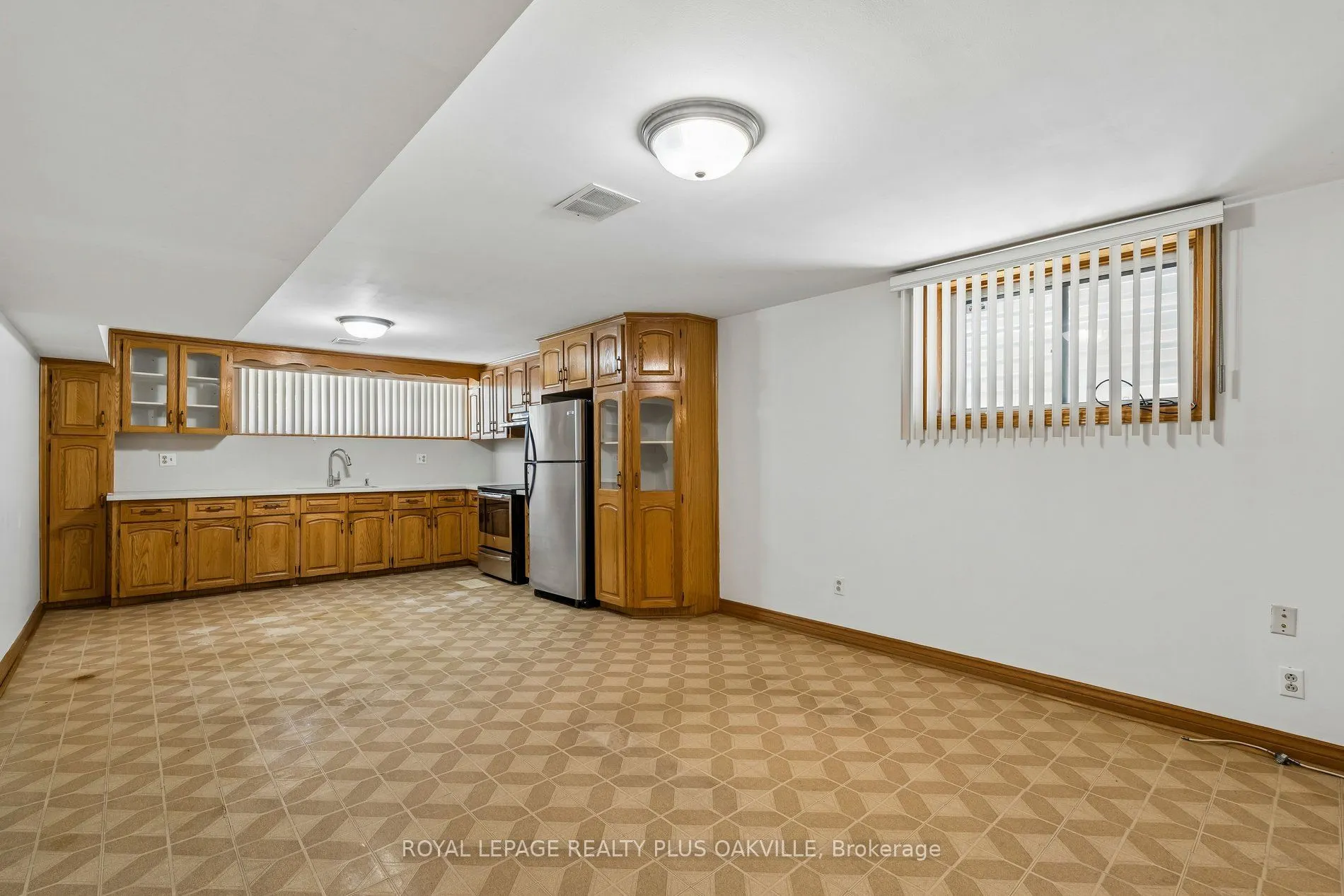 72a Lindsey Avenue